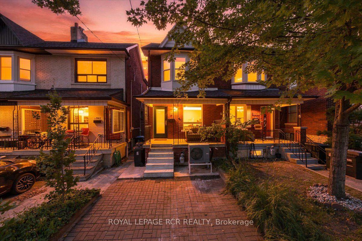 Photo 2 of 964 Shaw Street, Toronto, Dovercourt-Wallace Emerson-Junction — HOMEH