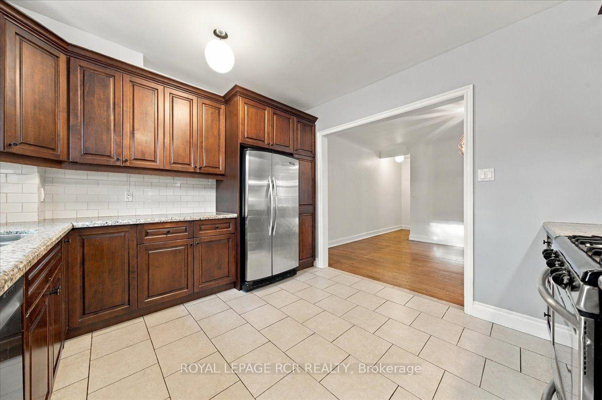 Photo 16 of 964 Shaw Street, Toronto, Dovercourt-Wallace Emerson-Junction — HOMEH