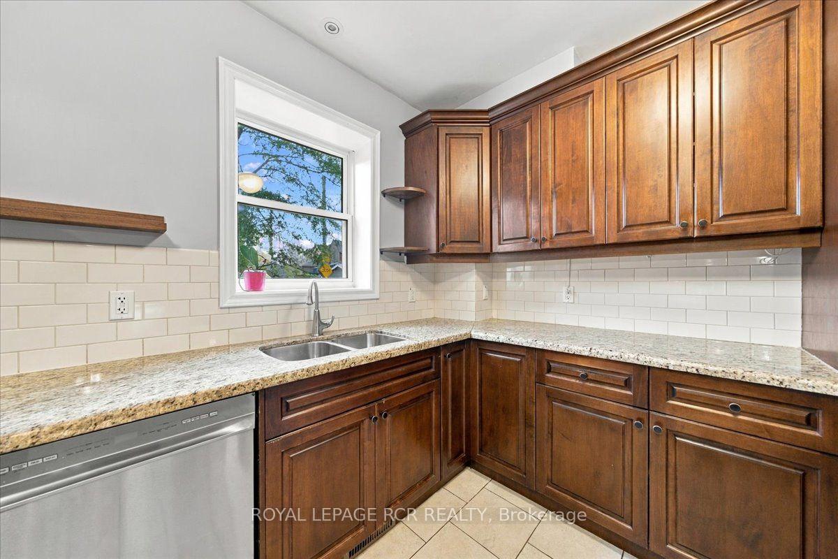 Photo 17 of 964 Shaw Street, Toronto, Dovercourt-Wallace Emerson-Junction — HOMEH