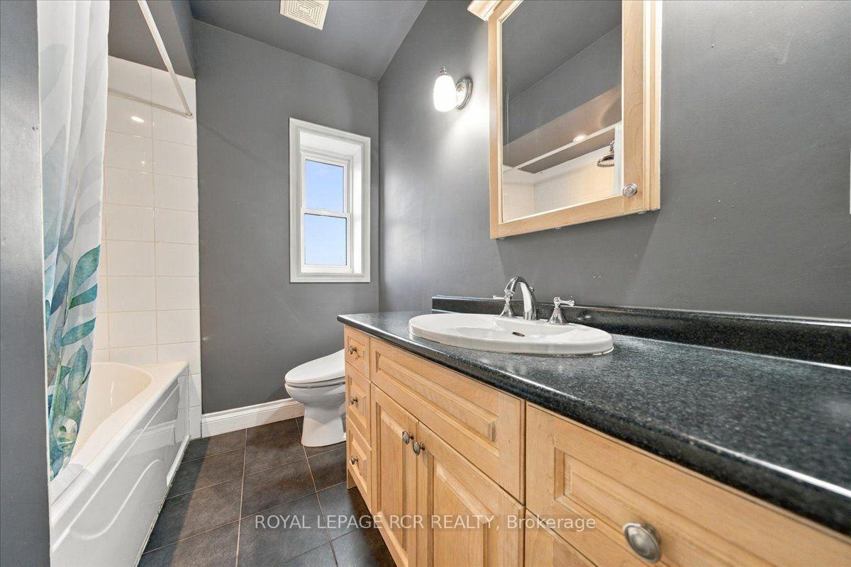 Photo 28 of 964 Shaw Street, Toronto, Dovercourt-Wallace Emerson-Junction — HOMEH
