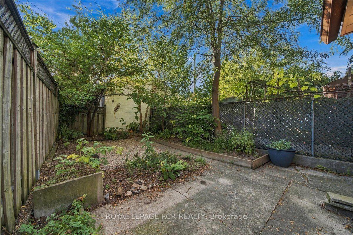 Photo 33 of 964 Shaw Street, Toronto, Dovercourt-Wallace Emerson-Junction — HOMEH