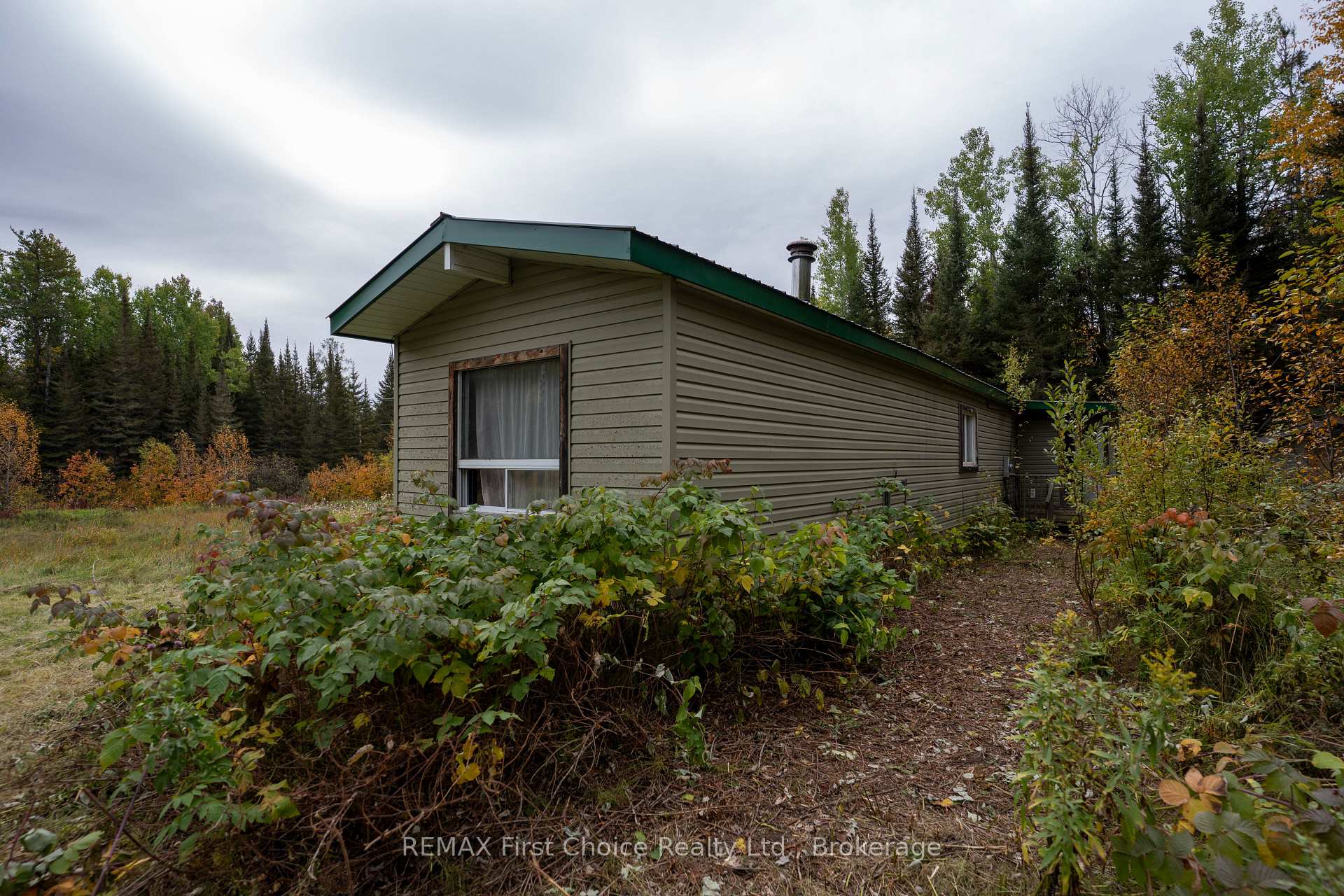 Photo 2 of 470 Auto Road, Thunder Bay Remote Area, Ware — HOMEH