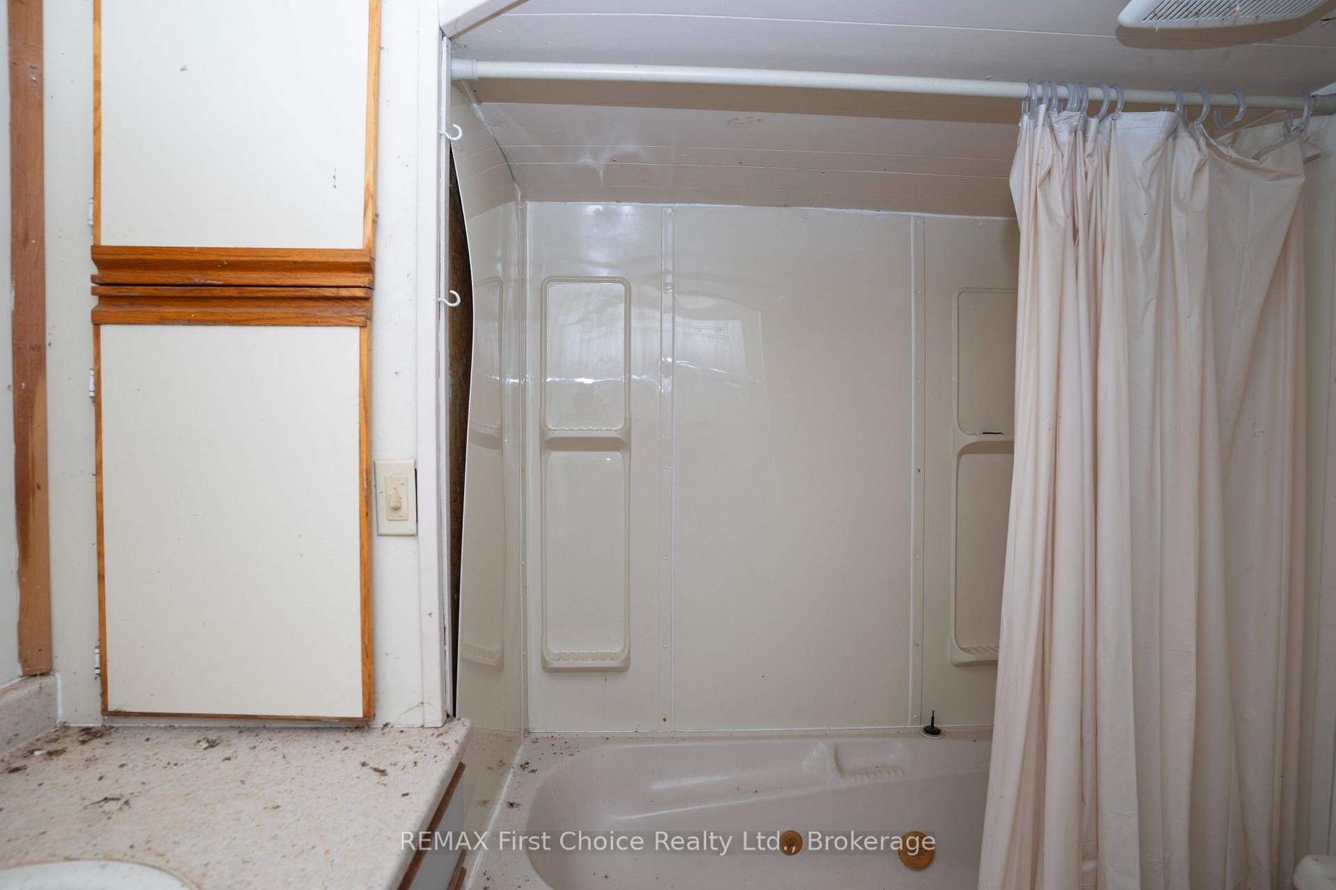 Photo 11 of 470 Auto Road, Thunder Bay Remote Area, Ware — HOMEH
