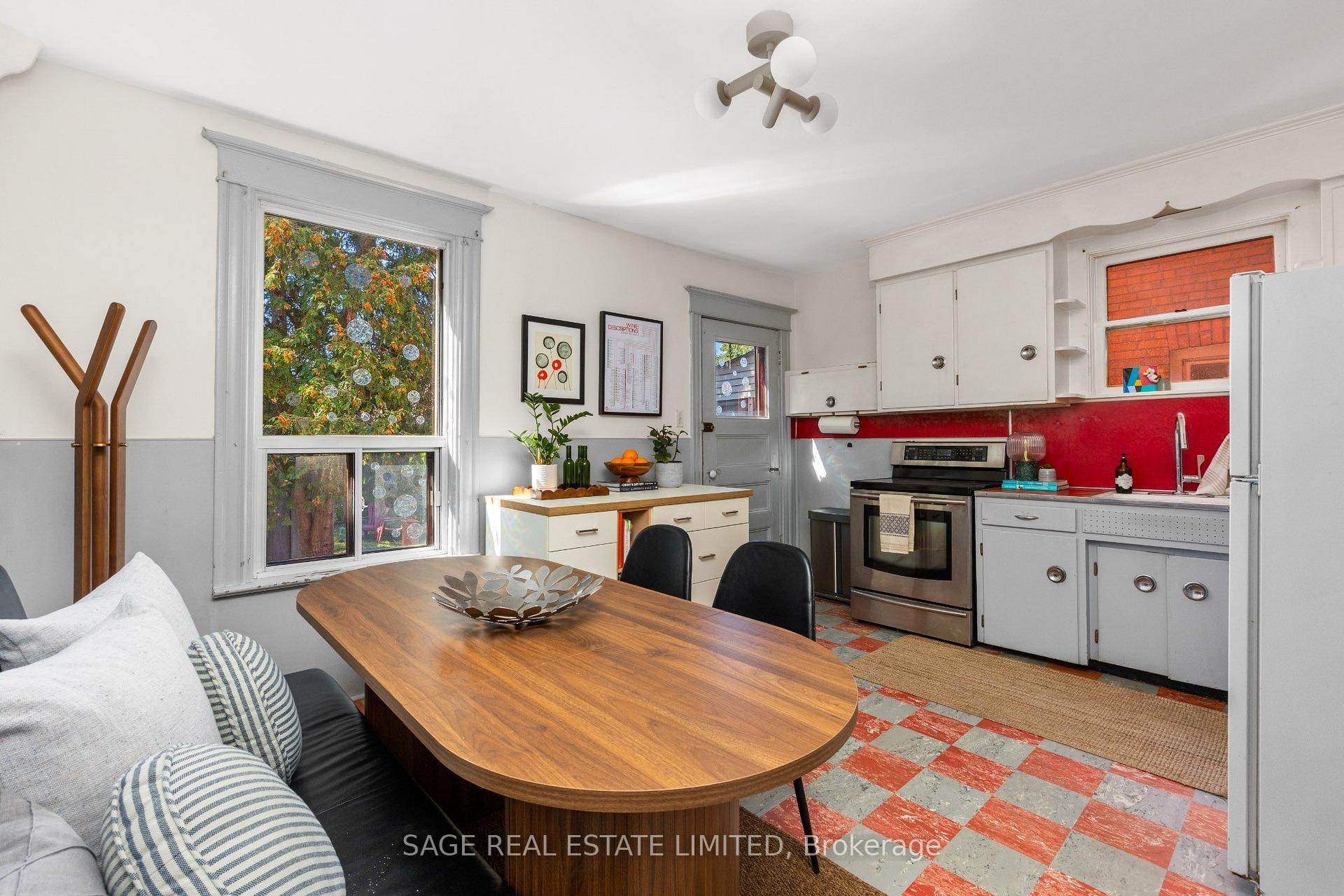 Photo 21 of 130 West Lodge Avenue, Toronto, Roncesvalles — HOMEH