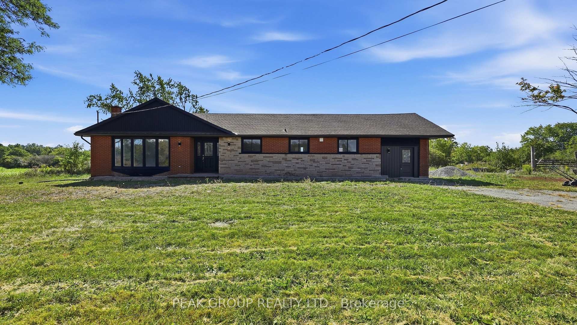 Photo of 2765 Garrison Road