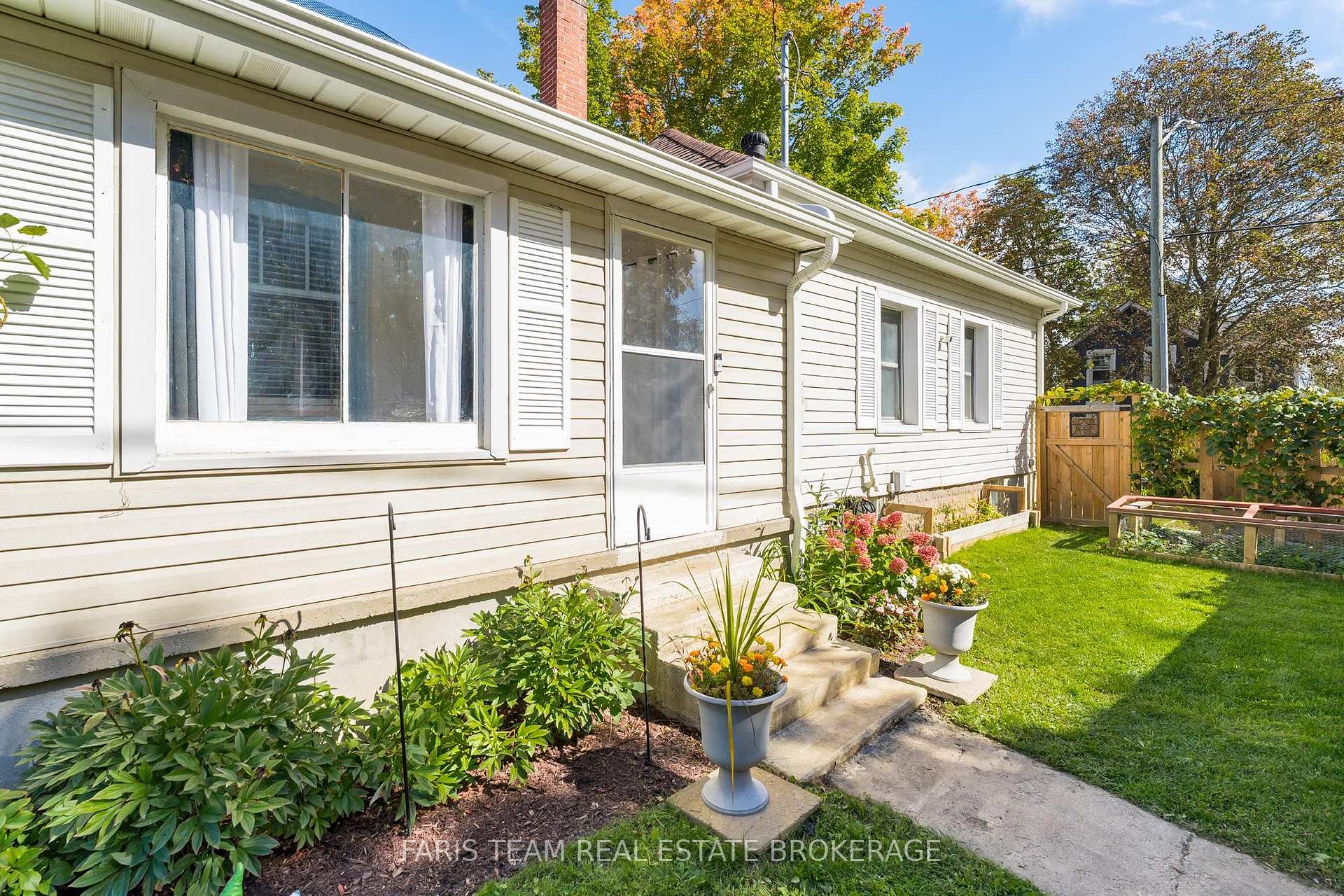 Photo 3 of 120 Barrie Road, Orillia — HOMEH