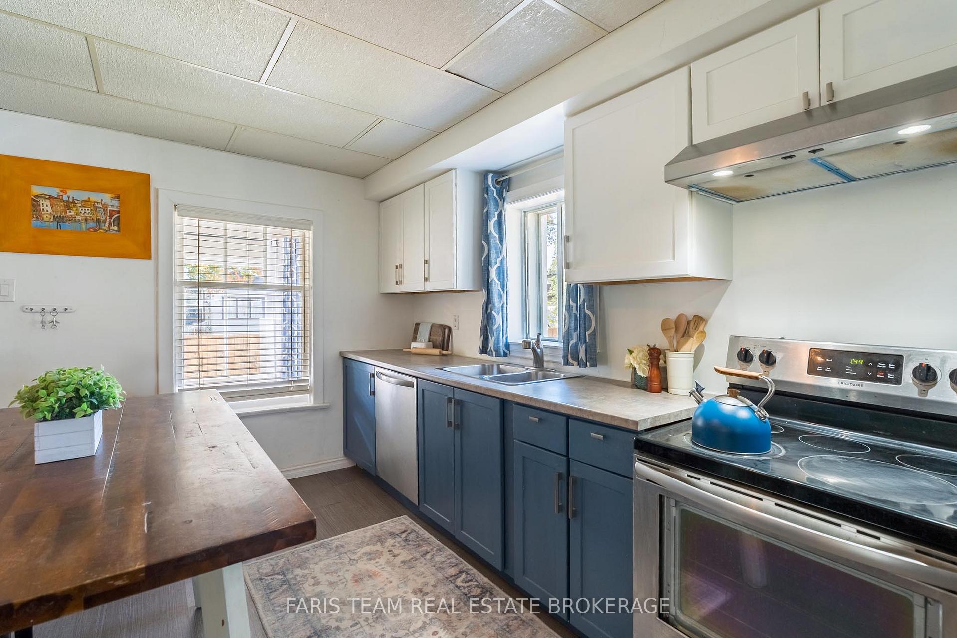 Photo 6 of 120 Barrie Road, Orillia — HOMEH