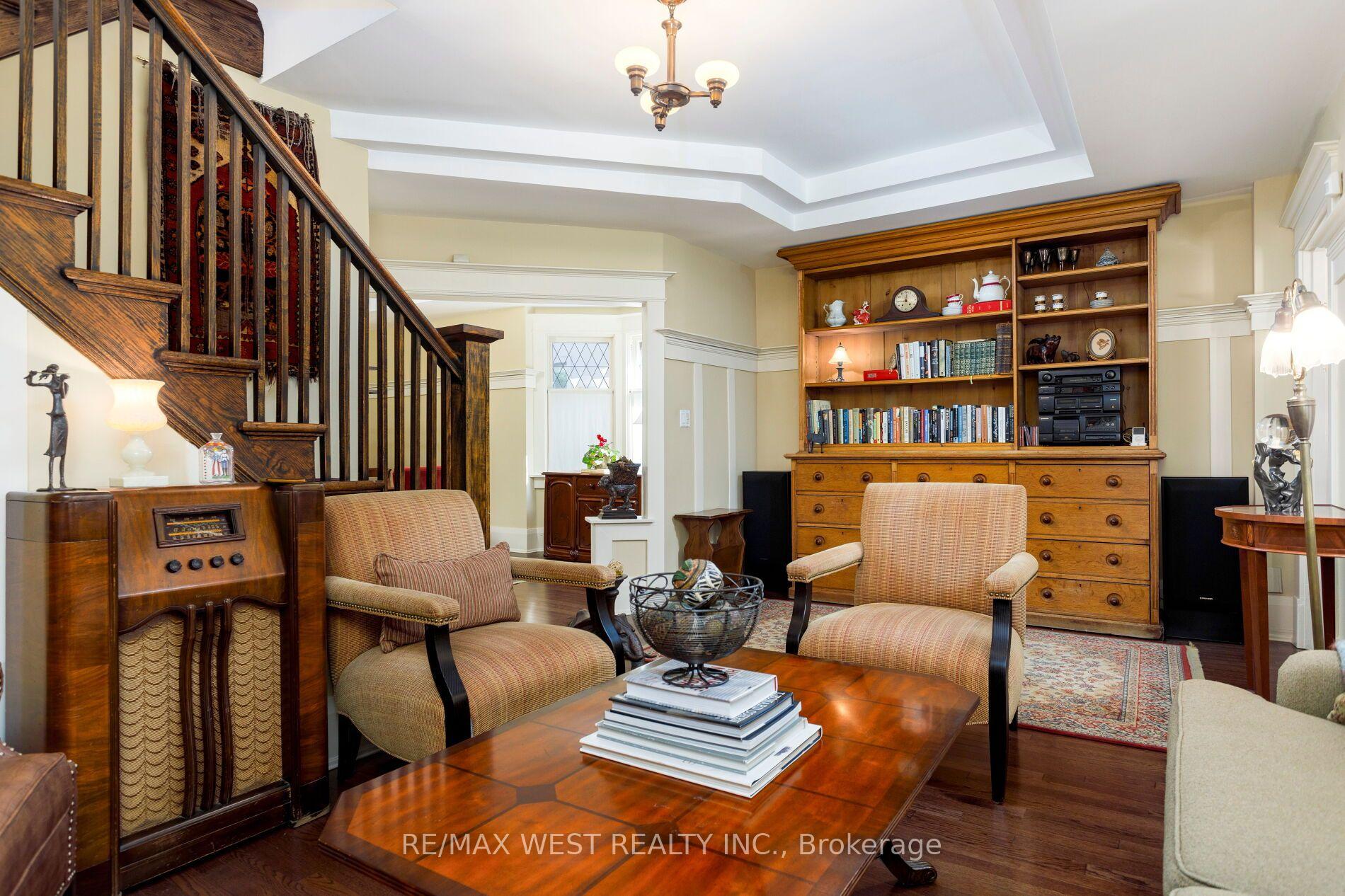 Photo 12 of 499 Parkside Drive, Toronto, High Park-Swansea — HOMEH