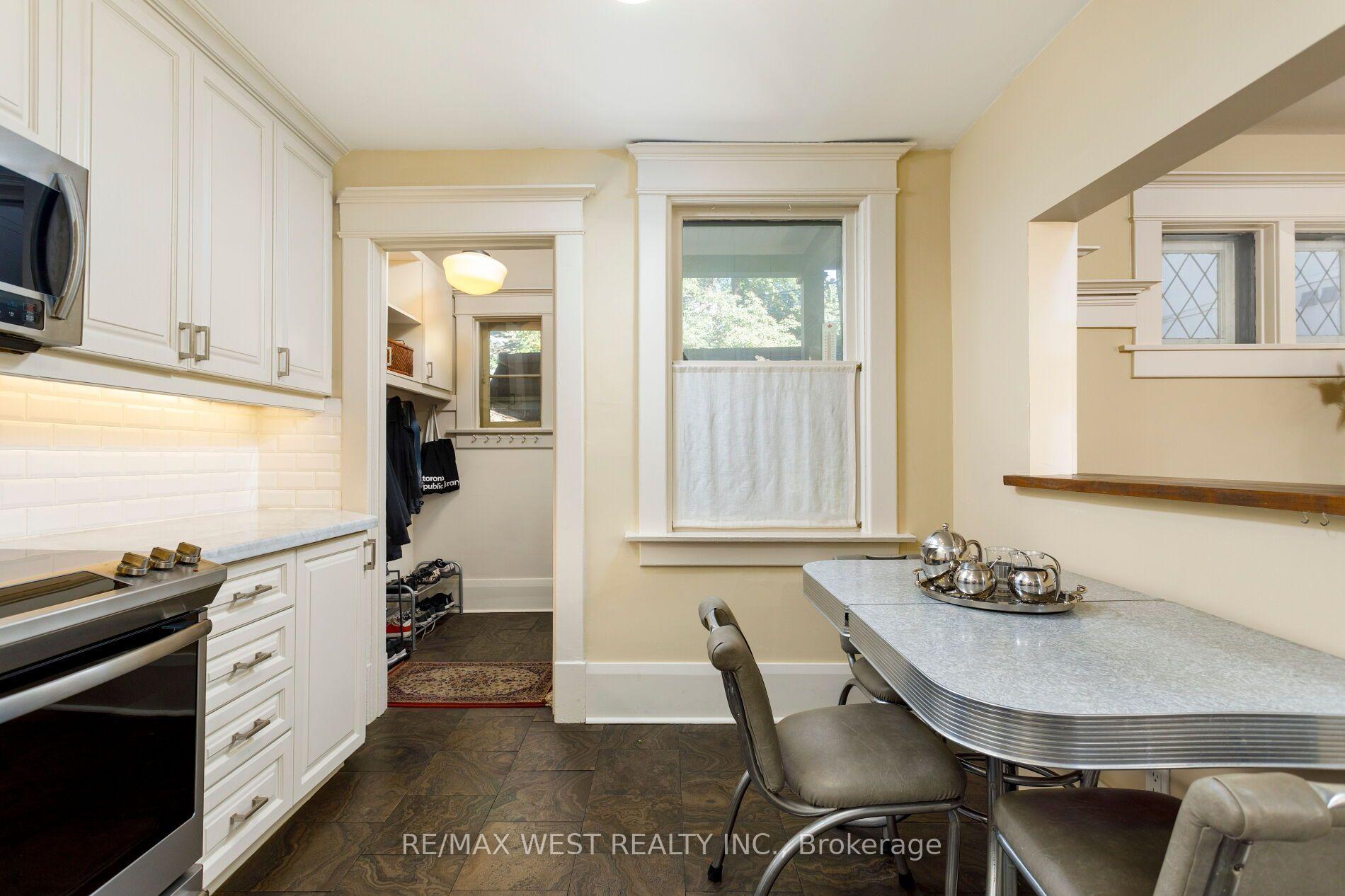 Photo 35 of 499 Parkside Drive, Toronto, High Park-Swansea — HOMEH