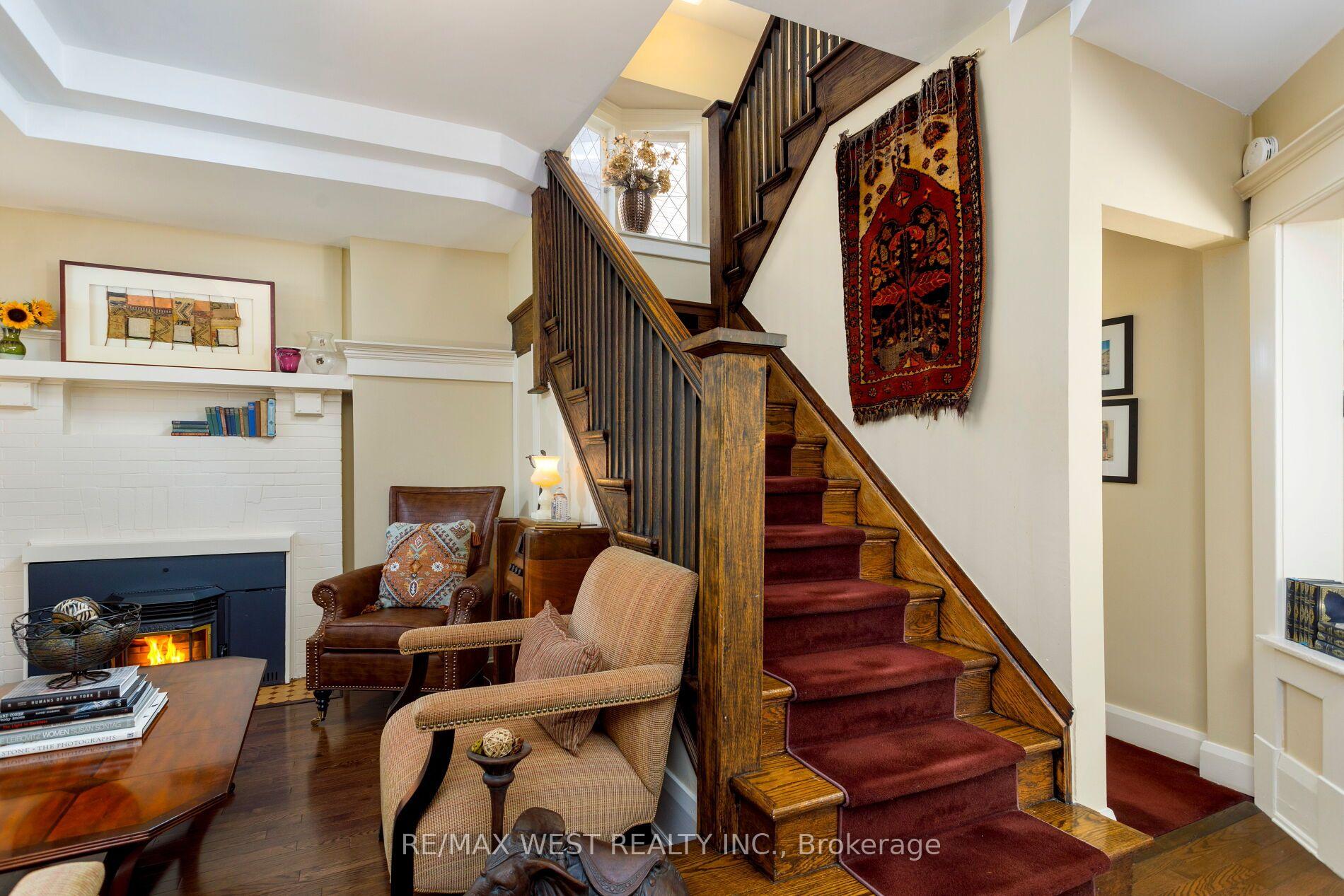 Photo 36 of 499 Parkside Drive, Toronto, High Park-Swansea — HOMEH