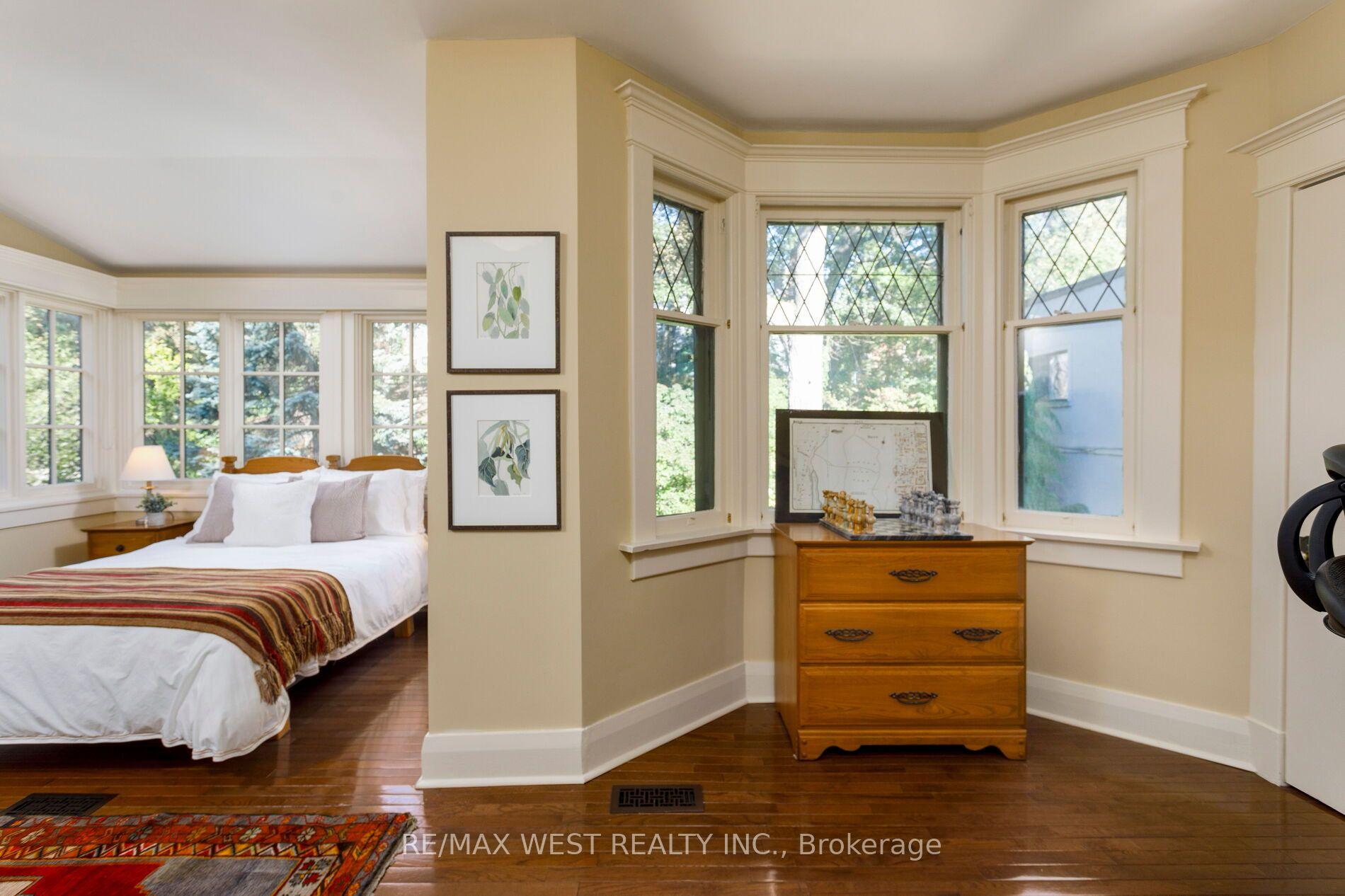 Photo 48 of 499 Parkside Drive, Toronto, High Park-Swansea — HOMEH