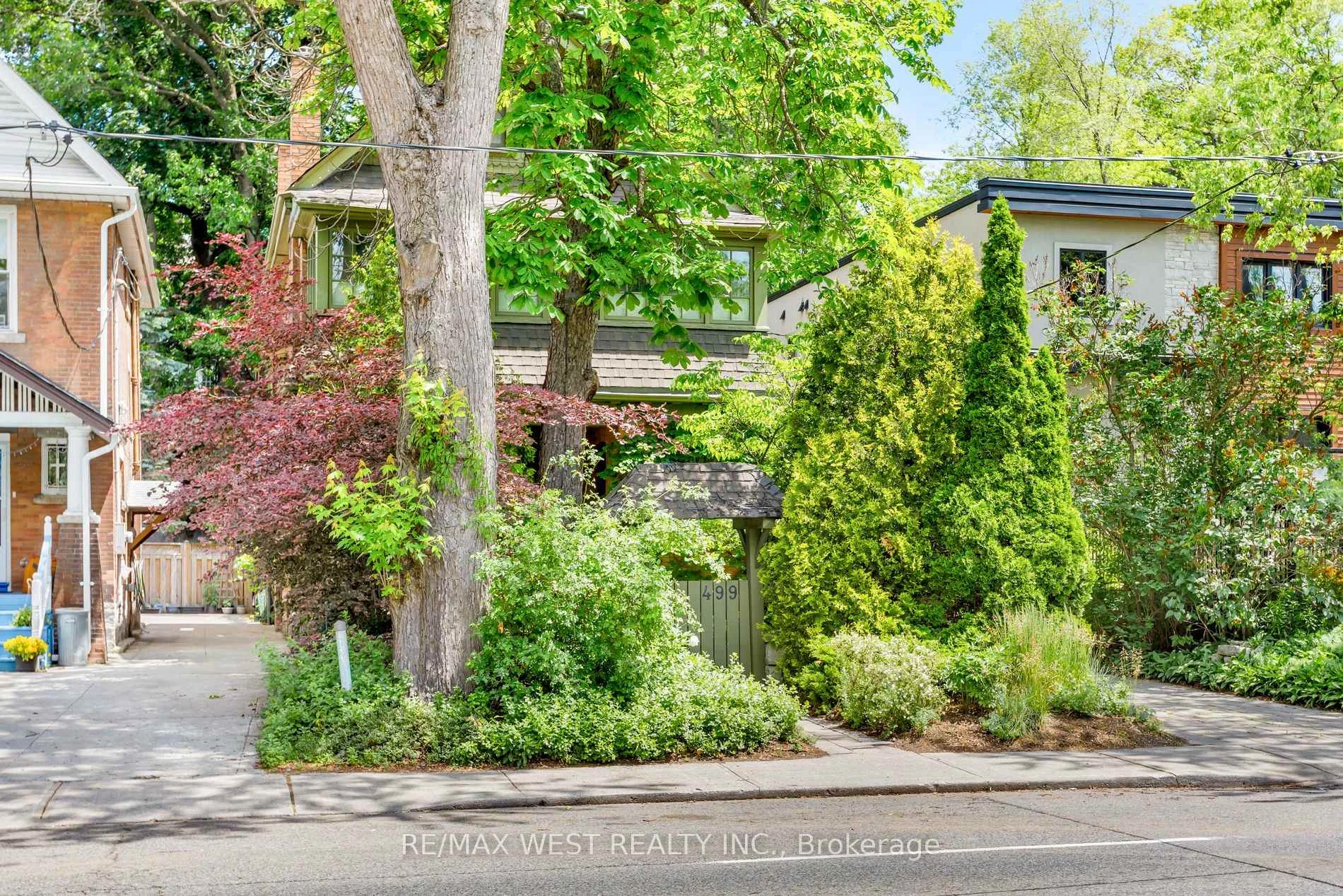 Photo 6 of 499 Parkside Drive, Toronto, High Park-Swansea — HOMEH