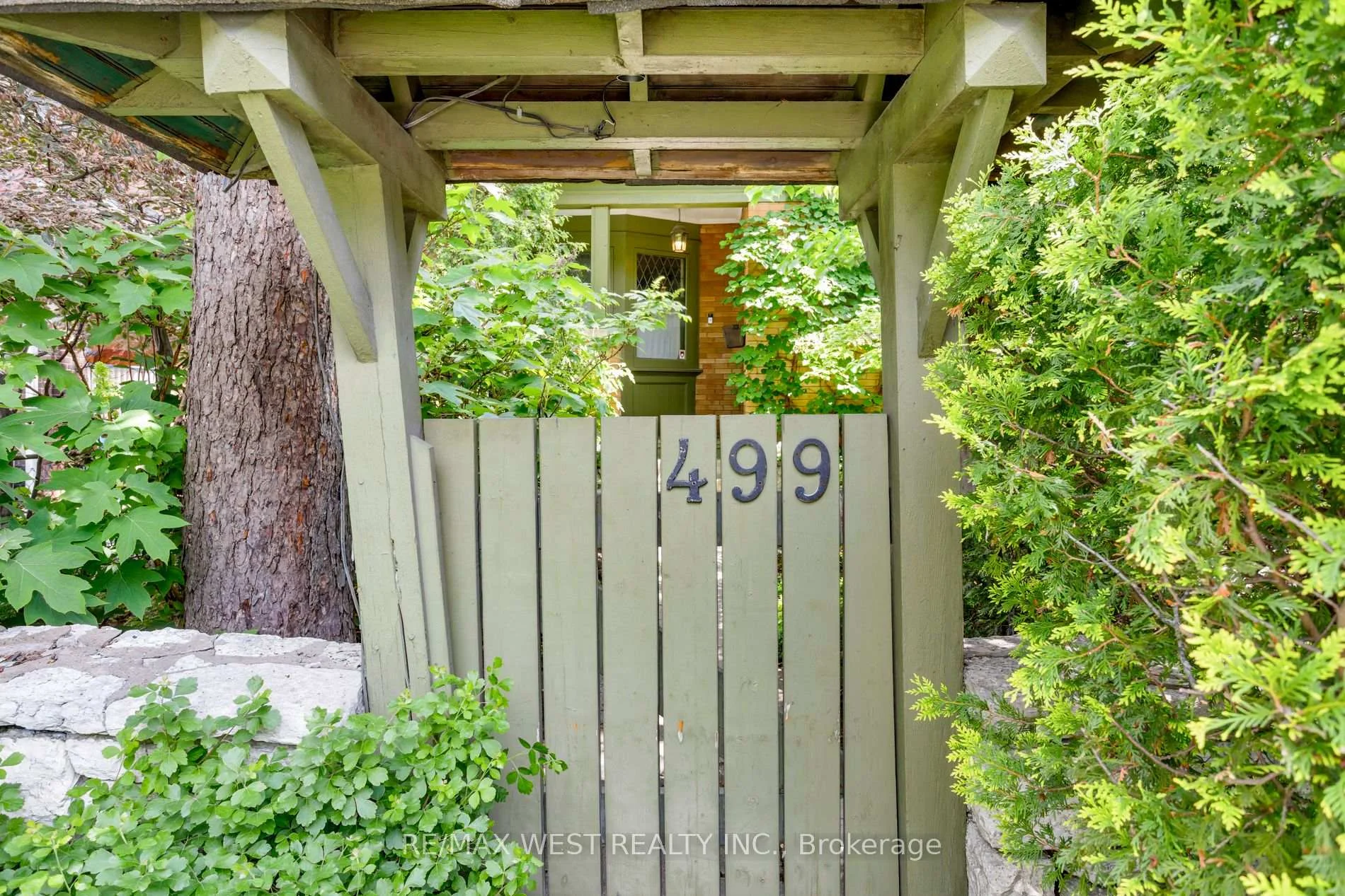 Photo 8 of 499 Parkside Drive, Toronto, High Park-Swansea — HOMEH
