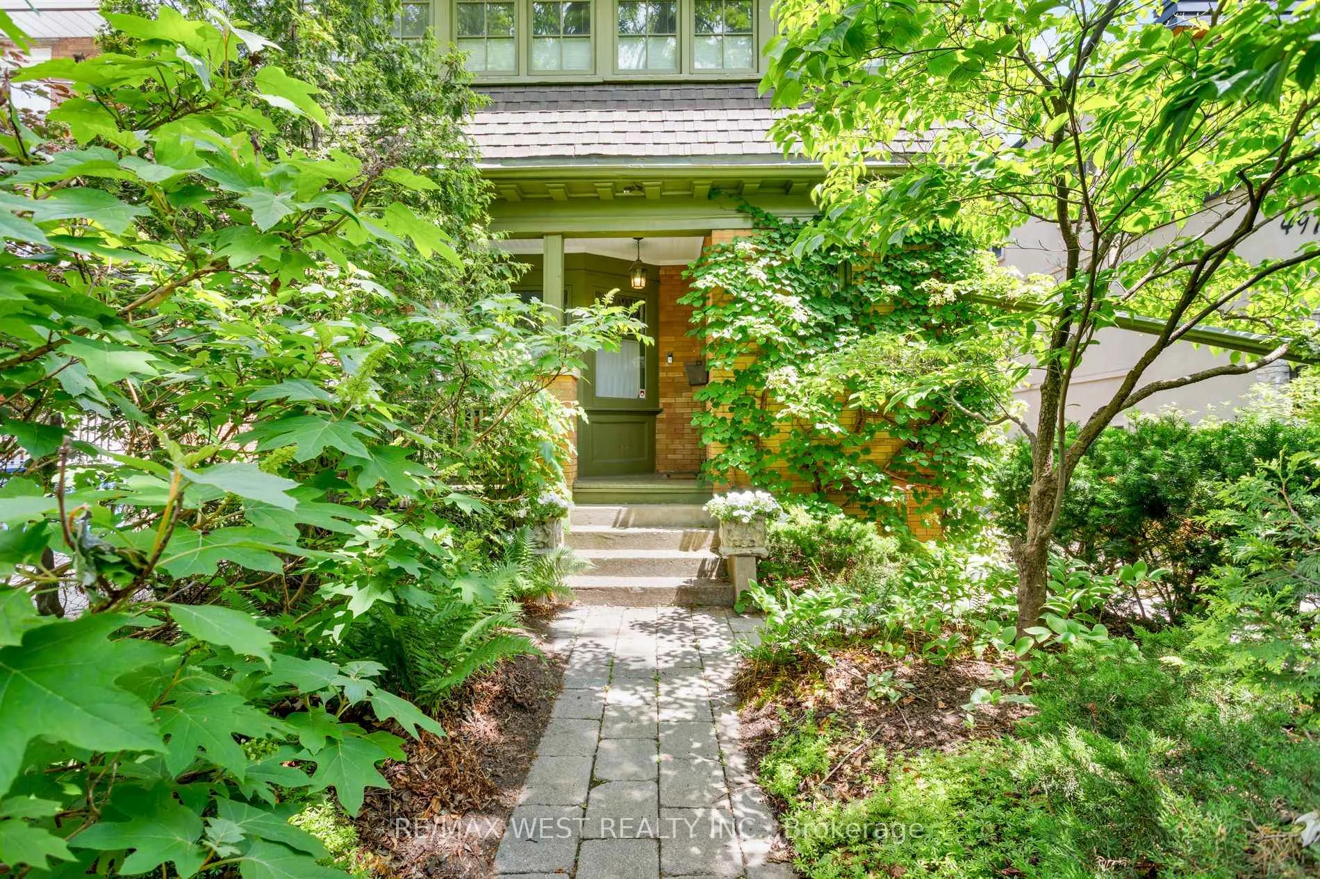 Photo 9 of 499 Parkside Drive, Toronto, High Park-Swansea — HOMEH