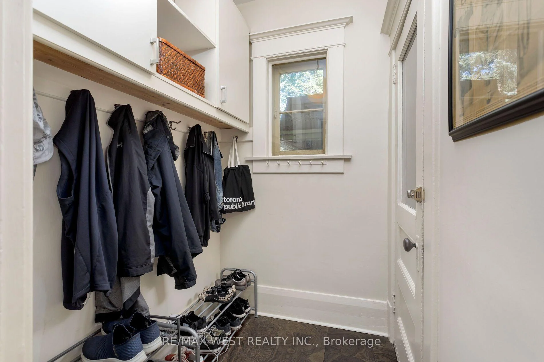 Photo 39 of 499 Parkside Drive, Toronto, High Park-Swansea — HOMEH
