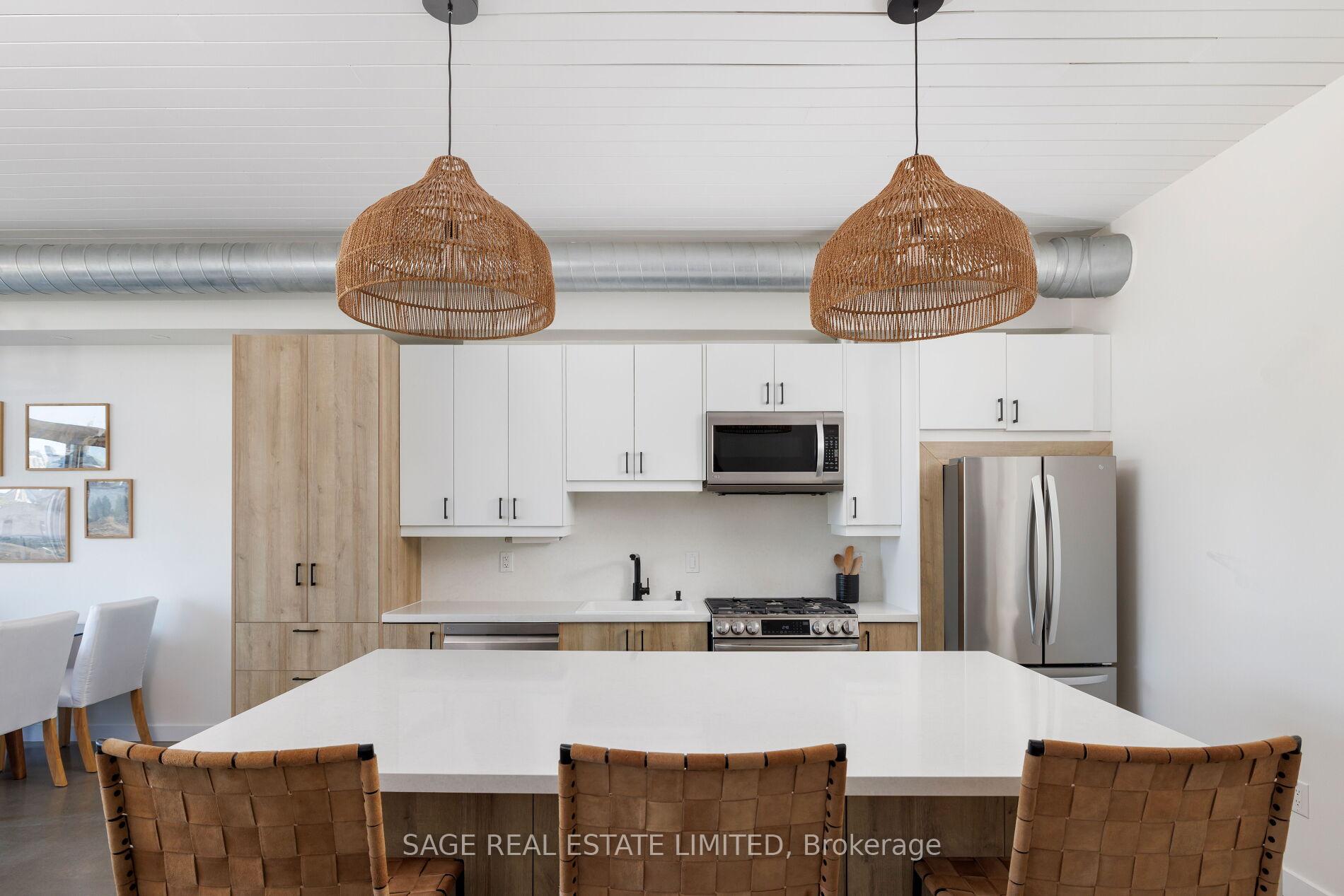 Photo of Unit 401, 747 Queen Street E