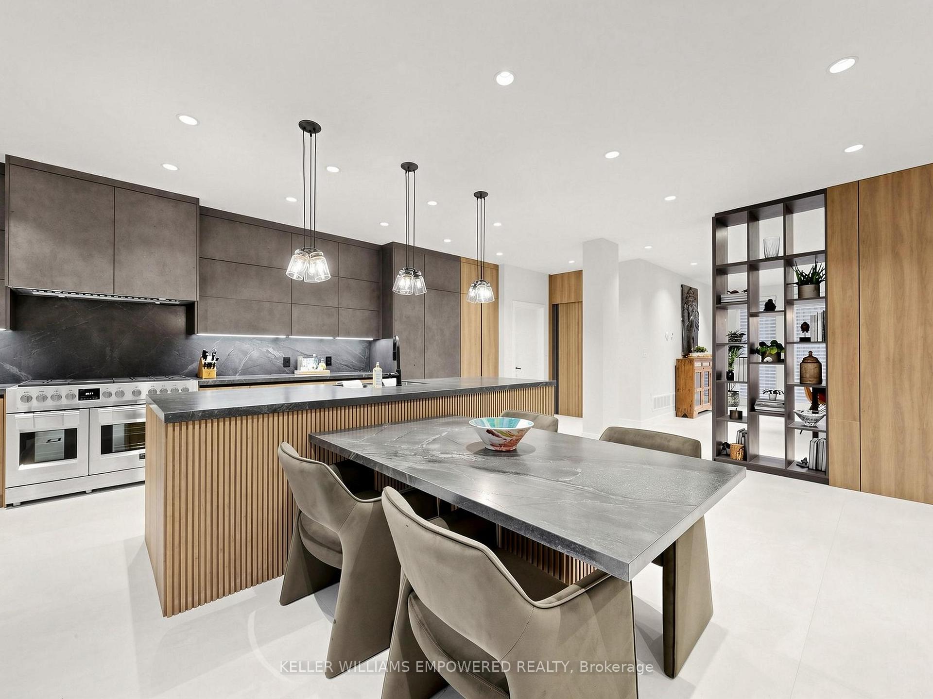 Photo 12 of 49 Fergus Avenue, Richmond Hill, Oak Ridges Lake Wilcox — HOMEH