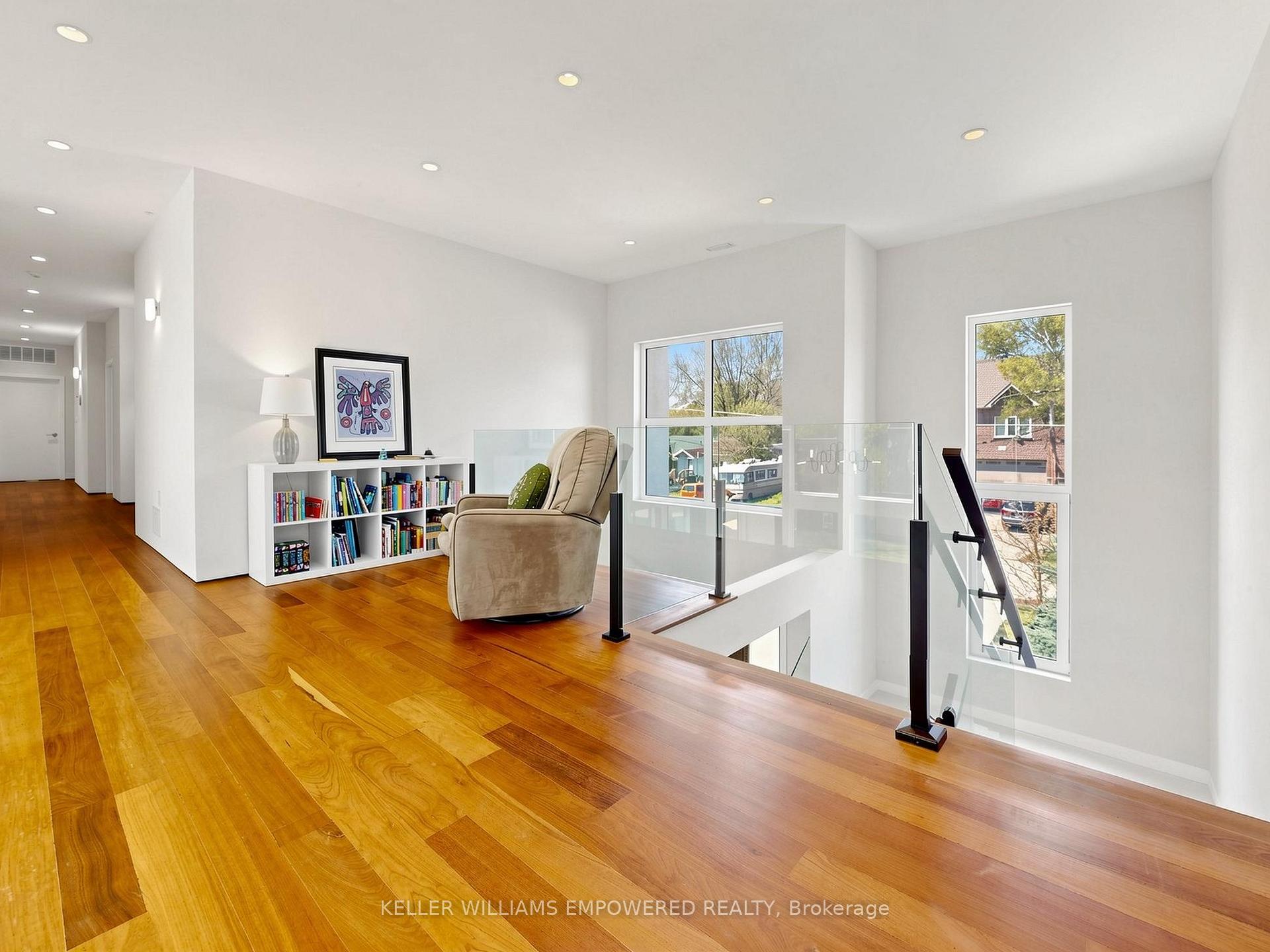 Photo 33 of 49 Fergus Avenue, Richmond Hill, Oak Ridges Lake Wilcox — HOMEH