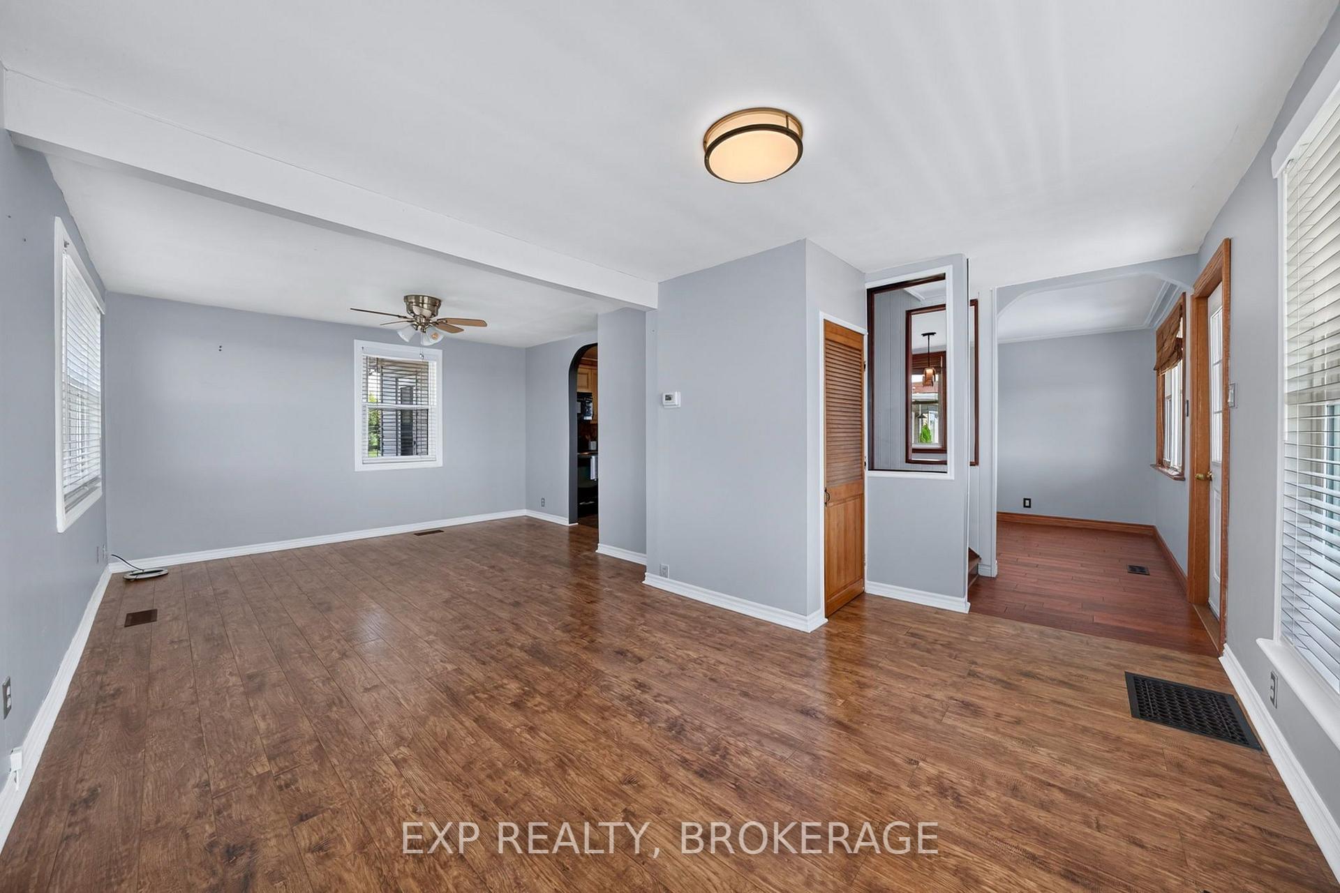 Photo 9 of 5157 Bath Road, Loyalist, Lennox and Addington - South — HOMEH