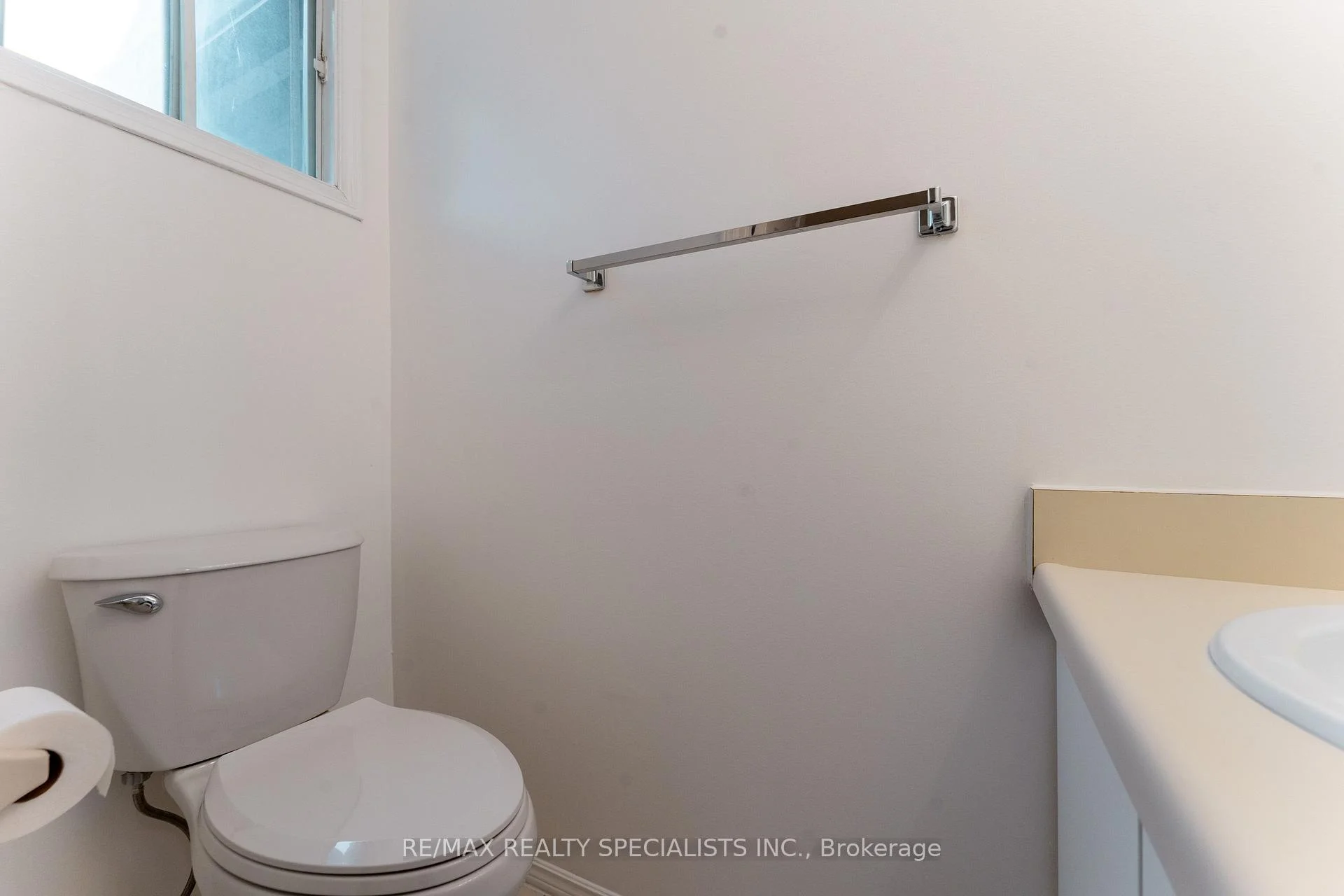 Photo 17 of Unit 17, 385 The East Mall, Etobicoke, Islington-City Centre West — HOMEH