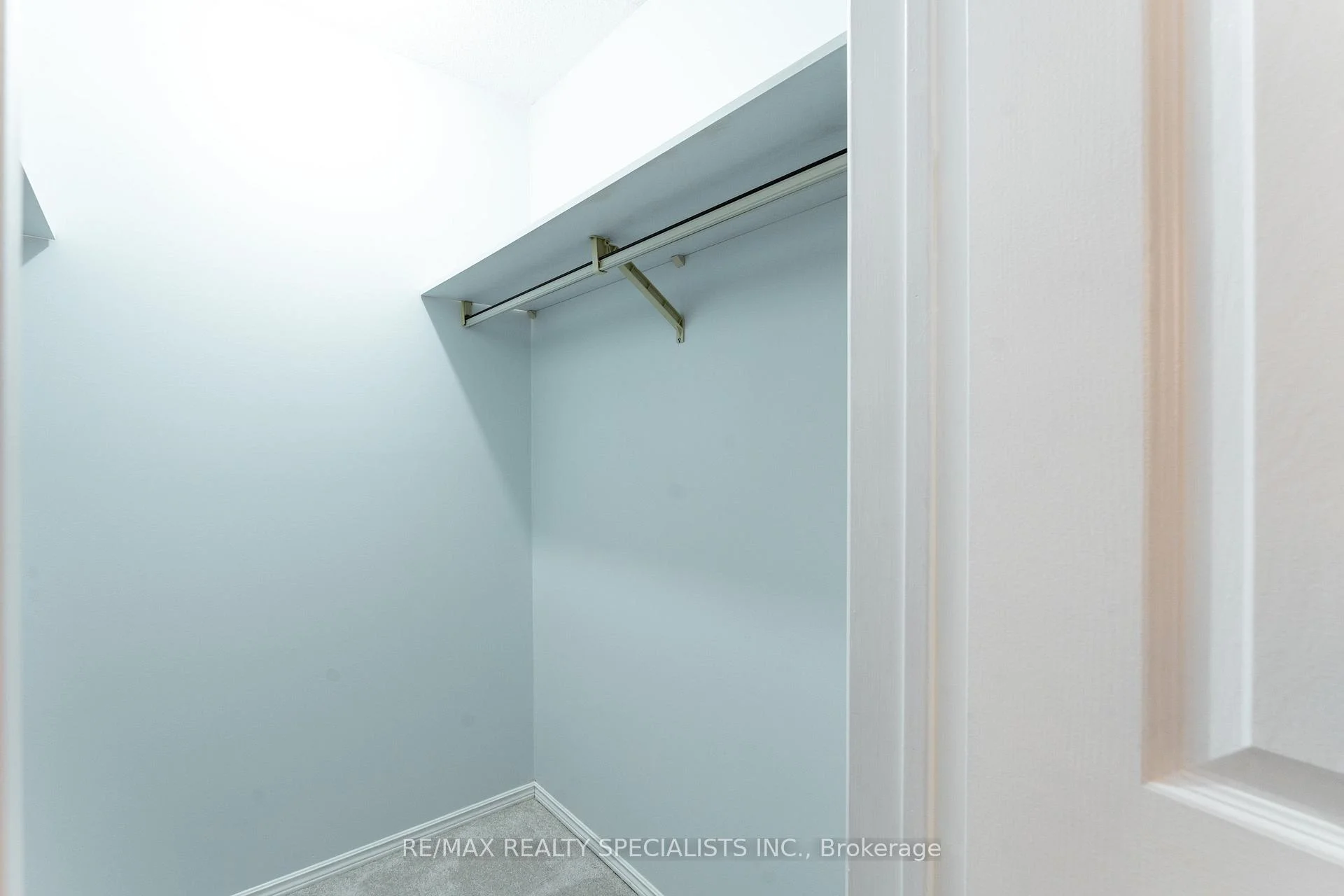 Photo 24 of Unit 17, 385 The East Mall, Etobicoke, Islington-City Centre West — HOMEH