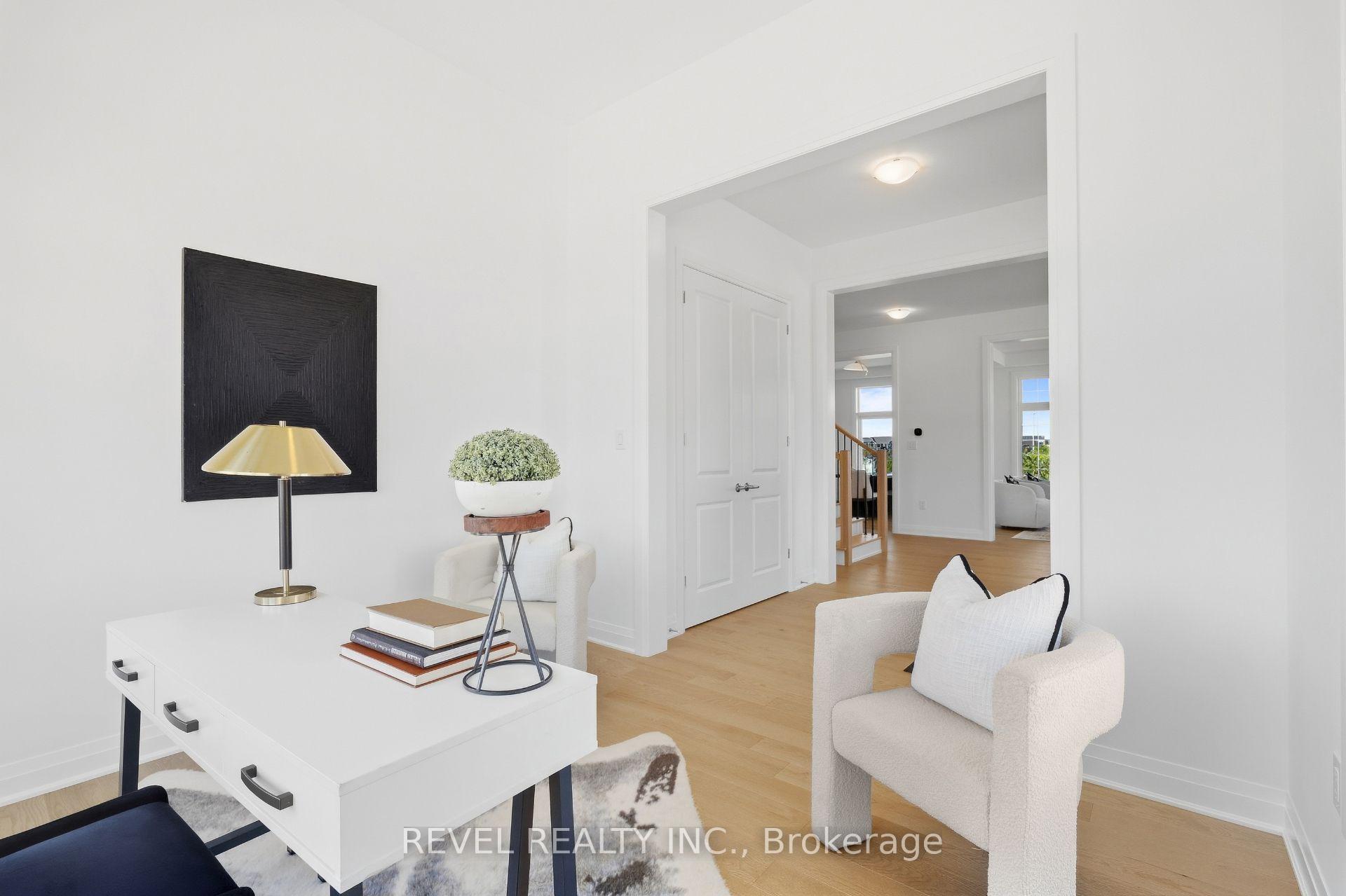 Photo 2 of 1489 Whitlock Avenue, Milton, Bowes — HOMEH