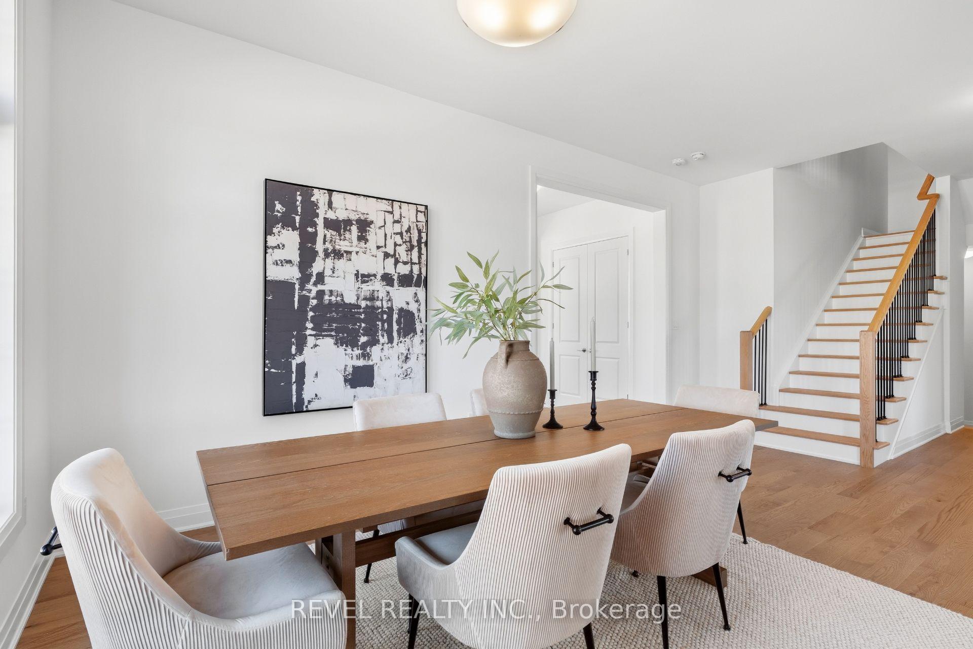 Photo 5 of 1489 Whitlock Avenue, Milton, Bowes — HOMEH