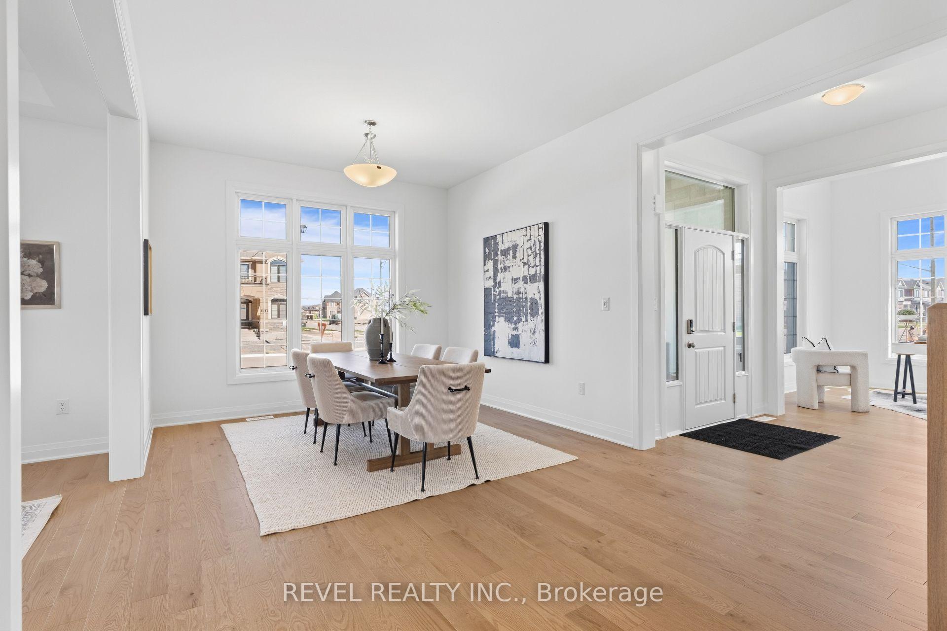 Photo 6 of 1489 Whitlock Avenue, Milton, Bowes — HOMEH