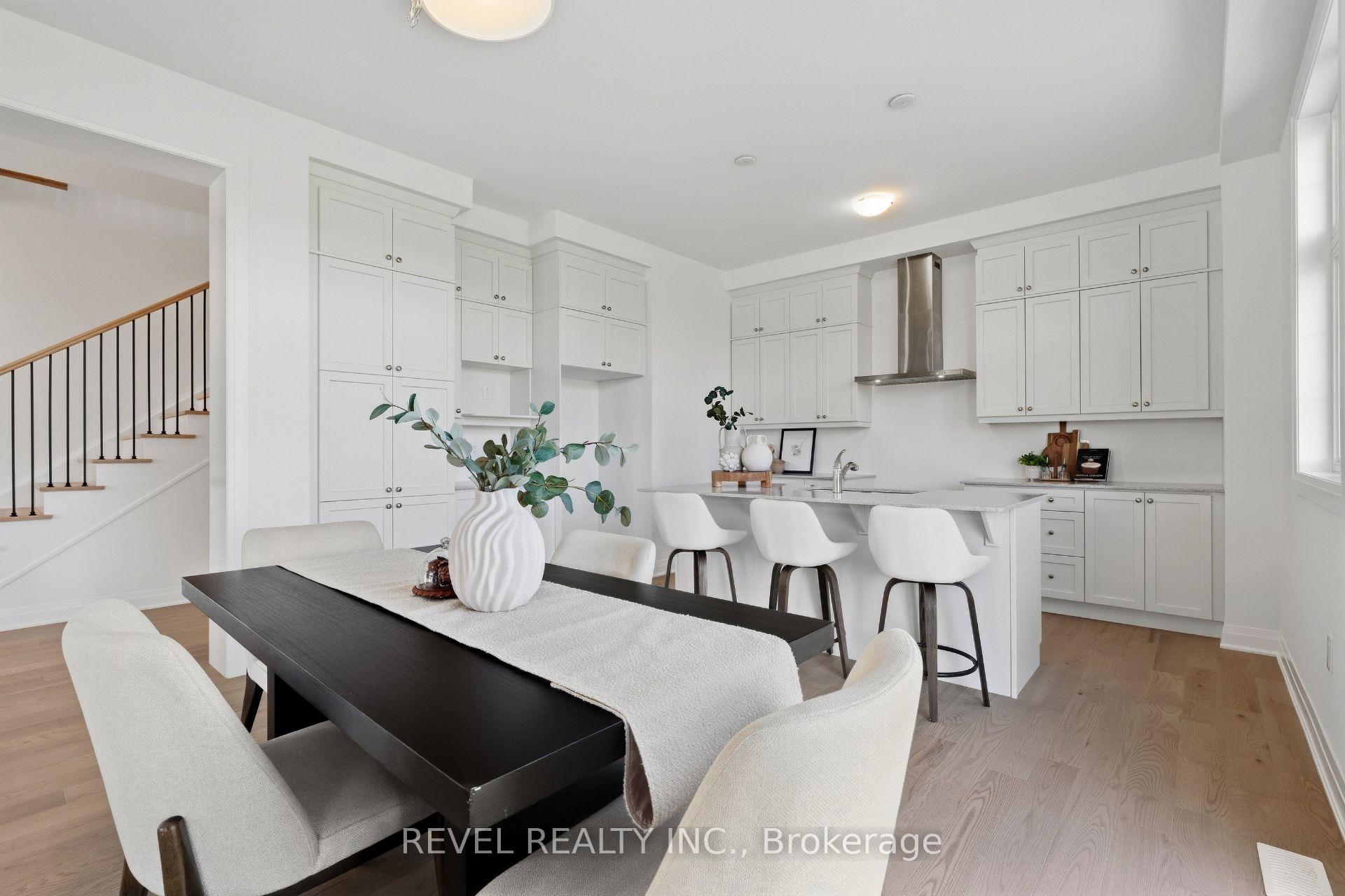 Photo 12 of 1489 Whitlock Avenue, Milton, Bowes — HOMEH