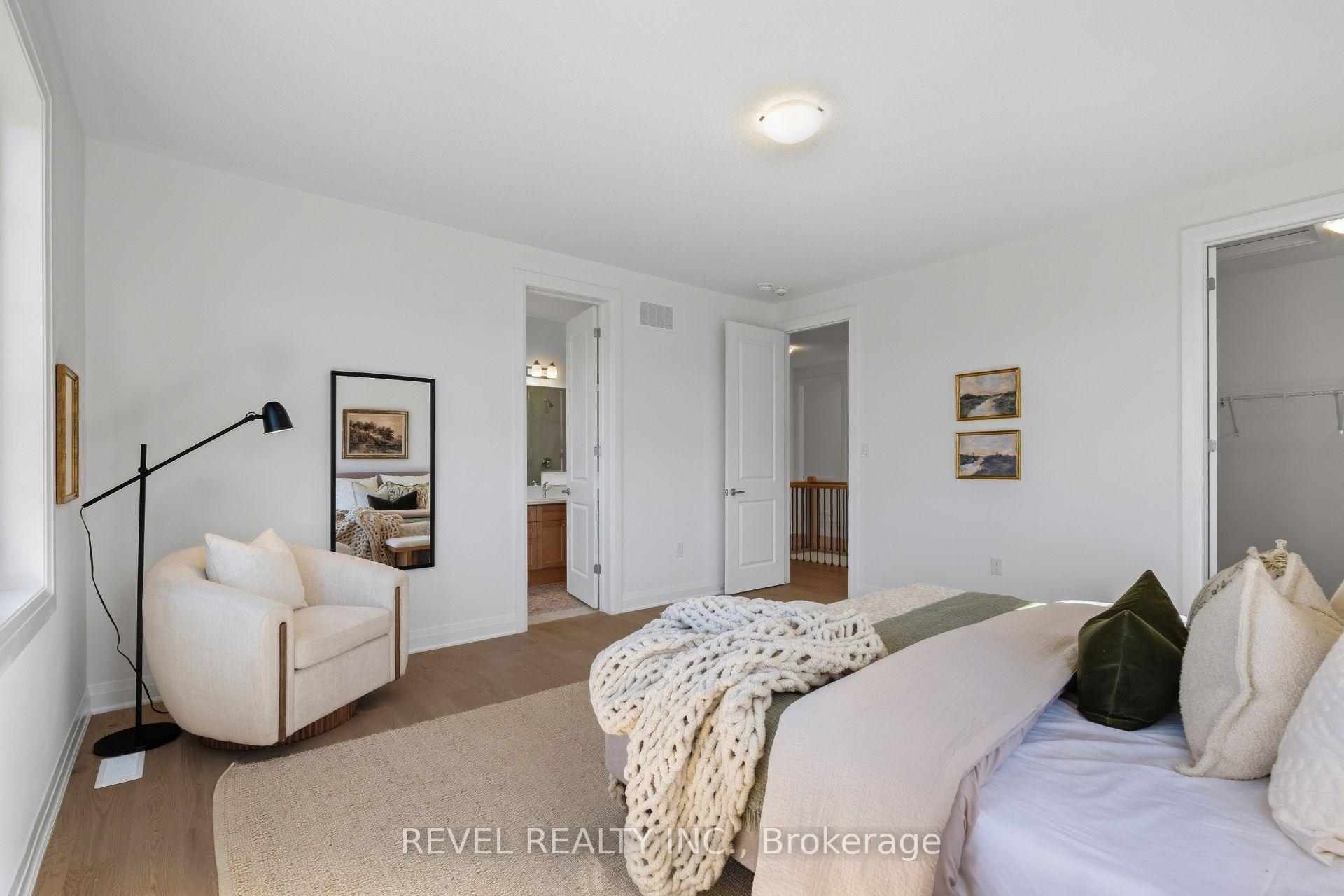 Photo 16 of 1489 Whitlock Avenue, Milton, Bowes — HOMEH