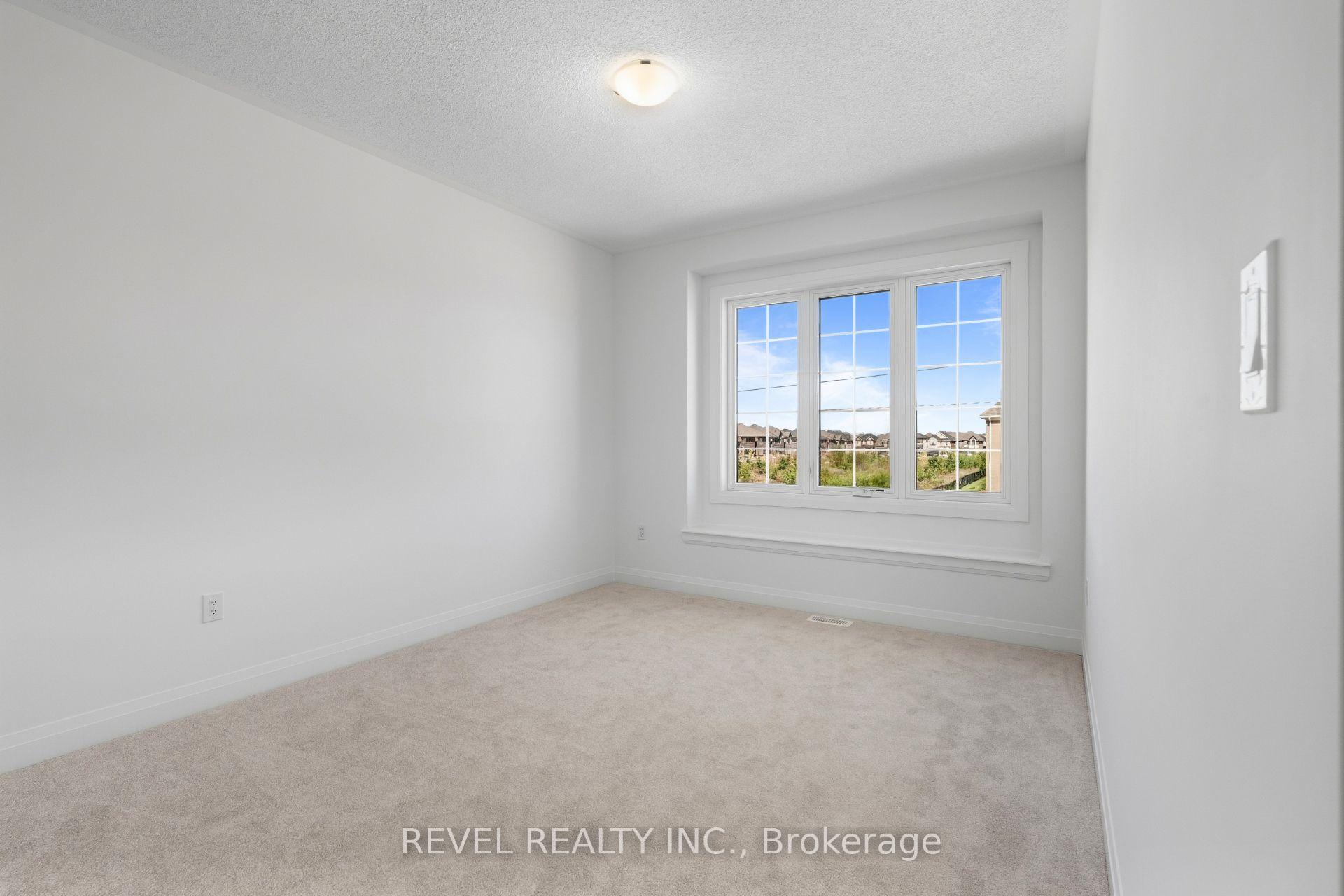 Photo 22 of 1489 Whitlock Avenue, Milton, Bowes — HOMEH