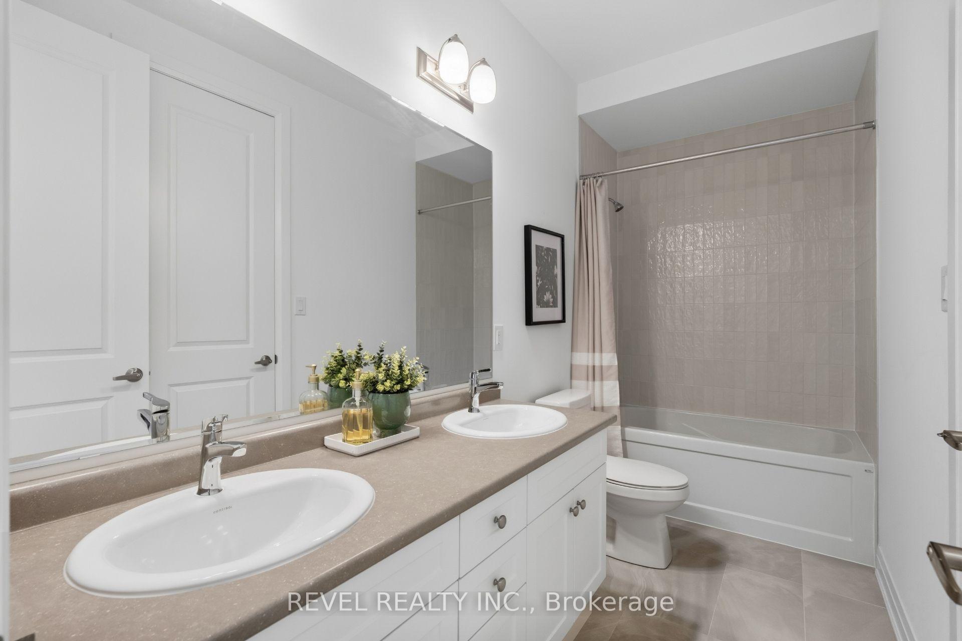 Photo 24 of 1489 Whitlock Avenue, Milton, Bowes — HOMEH