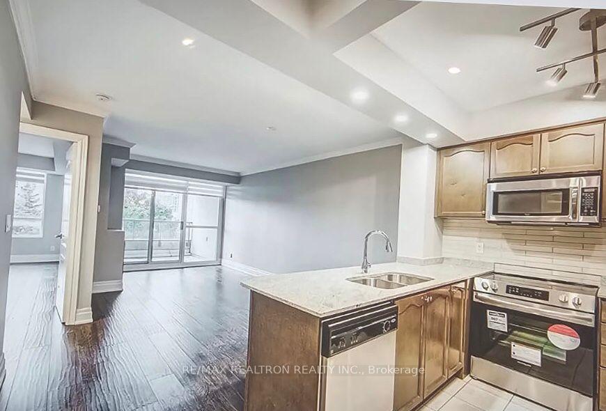 Photo 11 of Unit 210, 100 Promenade Circle, Vaughan, Brownridge — HOMEH