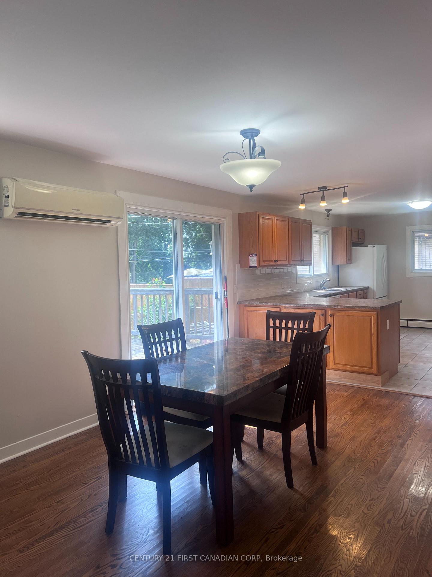 Photo 5 of 604 Headley Drive, London, North O — HOMEH