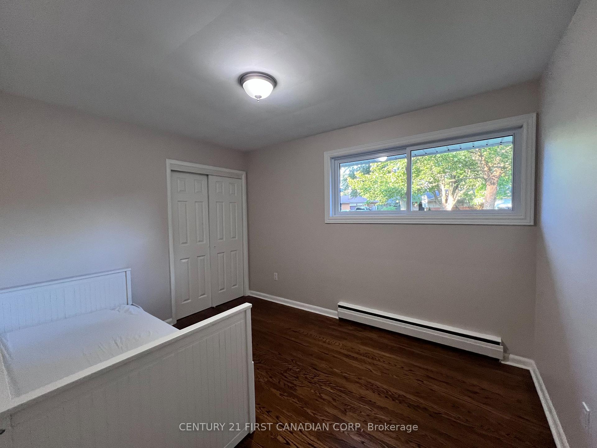 Photo 13 of 604 Headley Drive, London, North O — HOMEH
