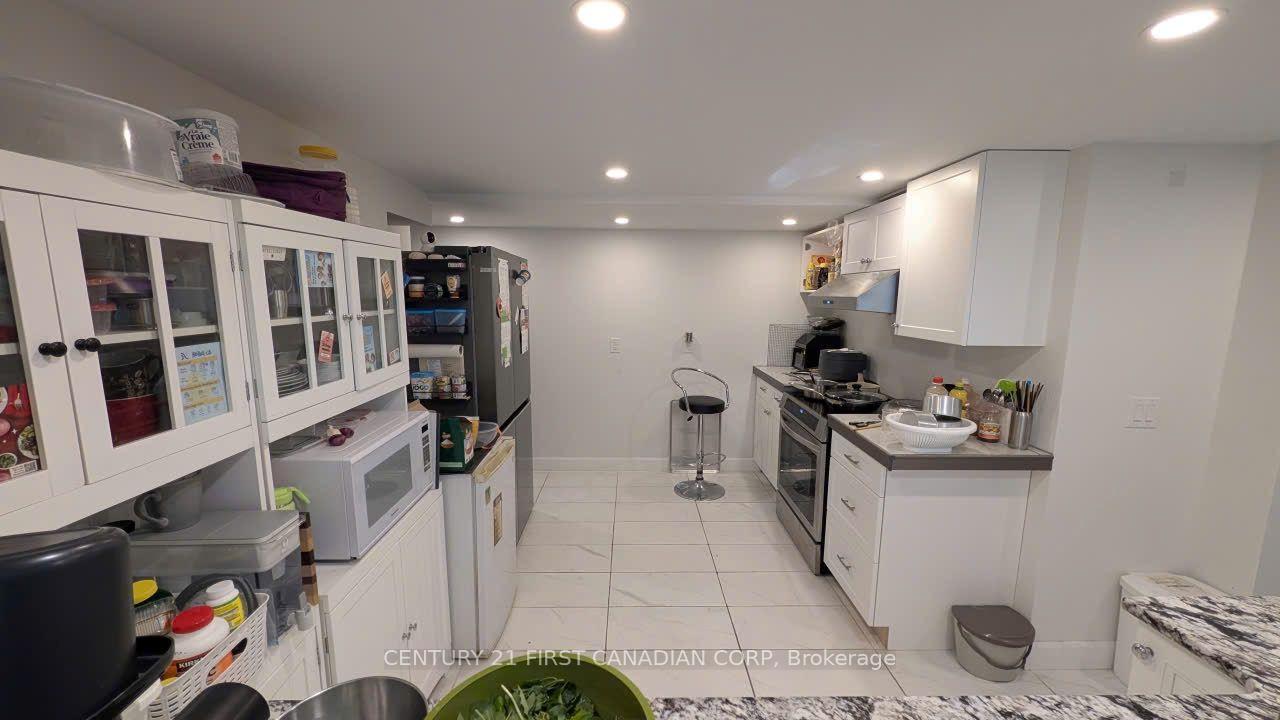 Photo 28 of 604 Headley Drive, London, North O — HOMEH