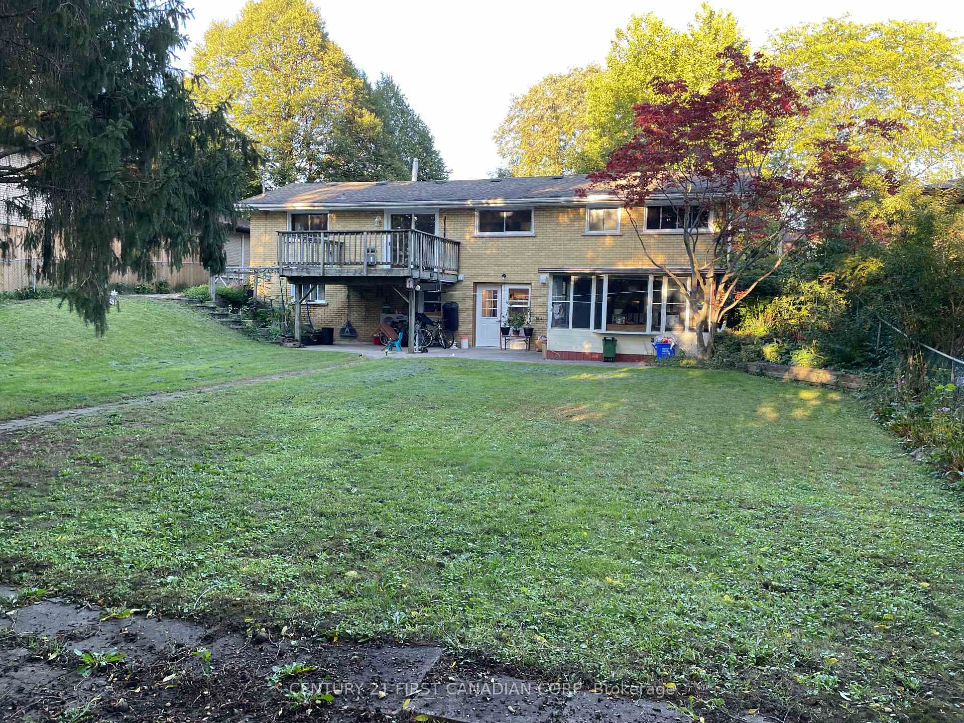 Photo 34 of 604 Headley Drive, London, North O — HOMEH