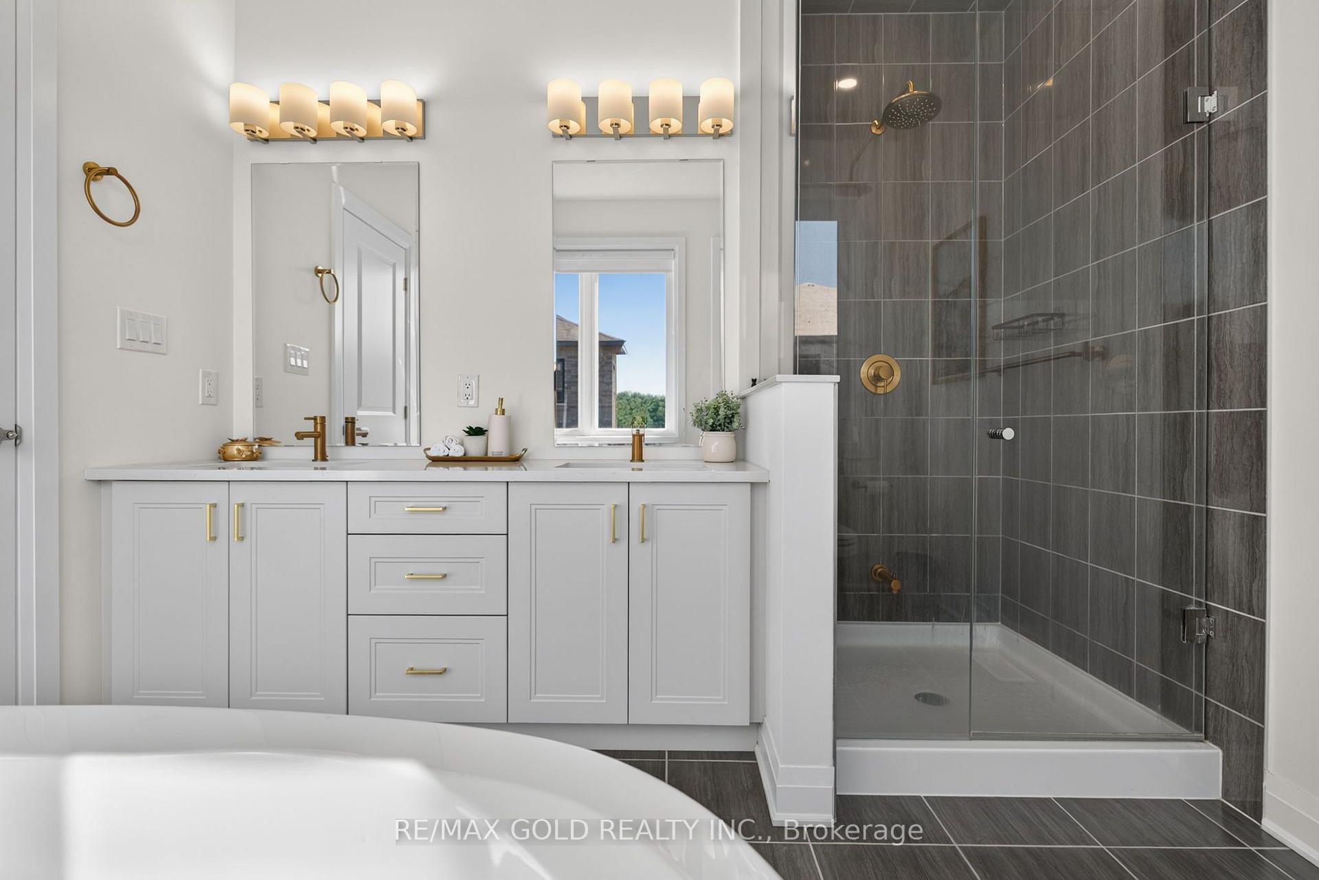 Photo 24 of 3288 Mariner Pass, Oakville, Glenorchy — HOMEH