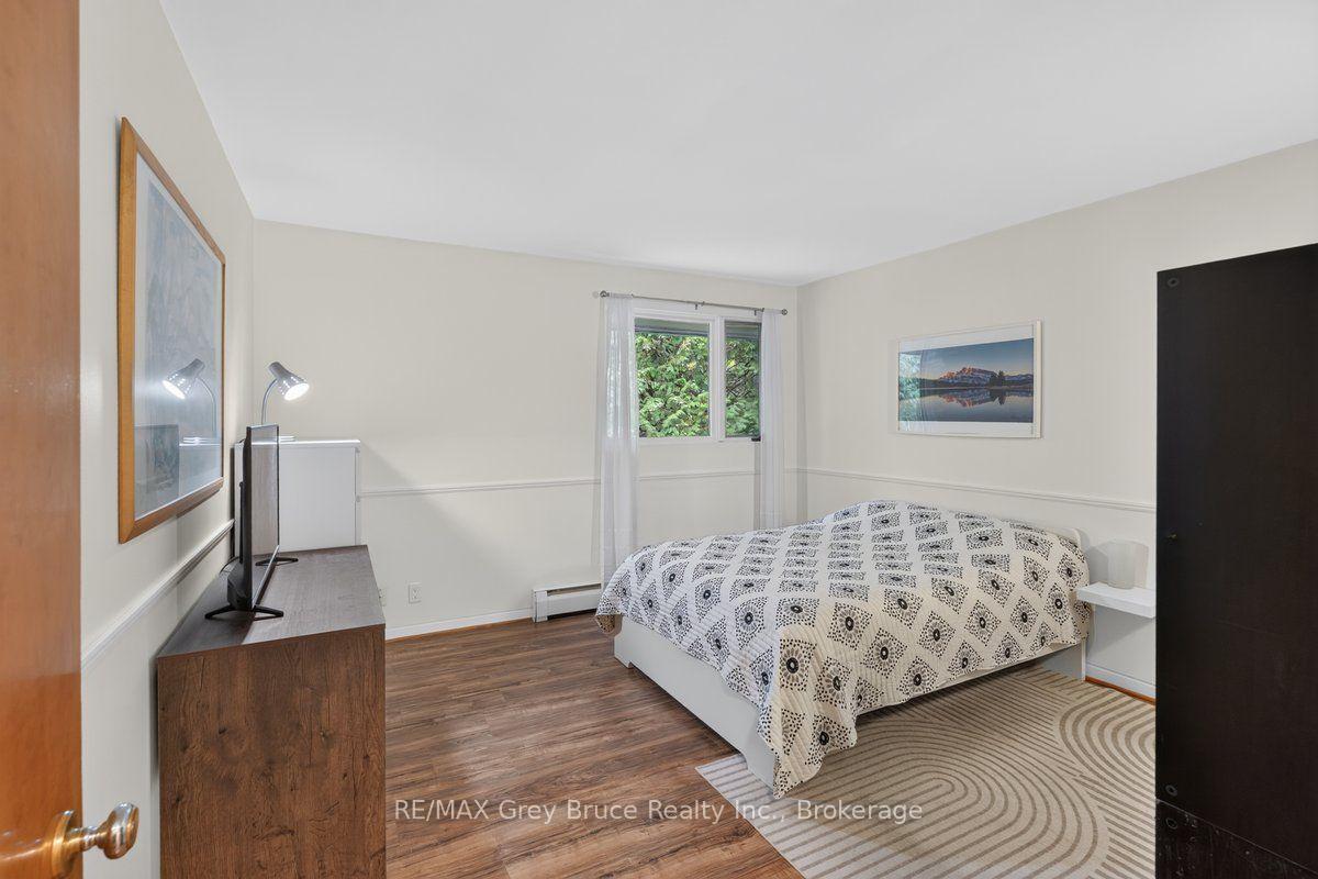 Photo 10 of 590 4TH Street E, Owen Sound — HOMEH