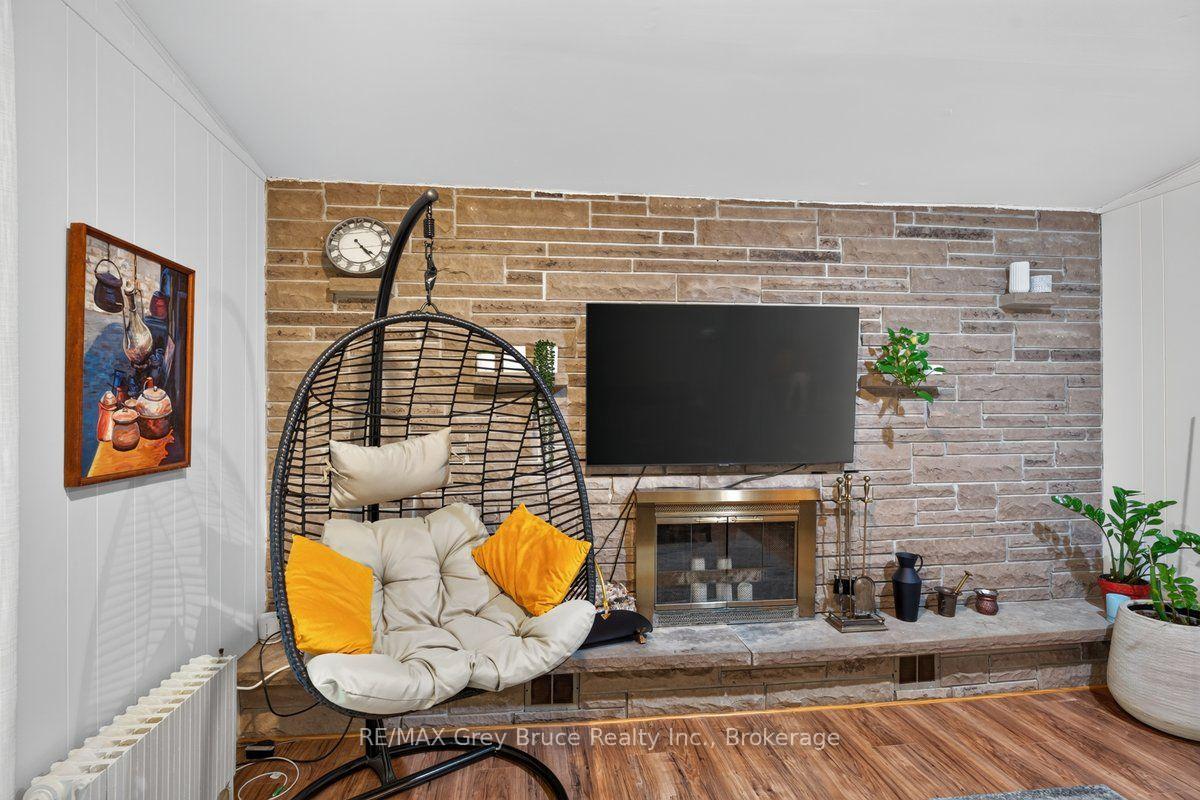 Photo 18 of 590 4TH Street E, Owen Sound — HOMEH