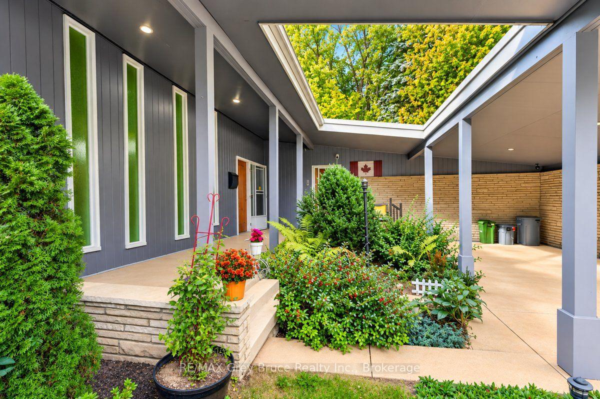 Photo 32 of 590 4TH Street E, Owen Sound — HOMEH