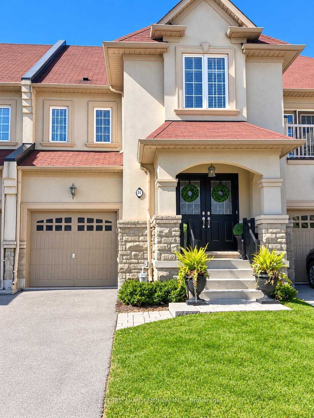 Photo 1 of 14 Beachville Circle, Brampton, Credit Valley — HOMEH