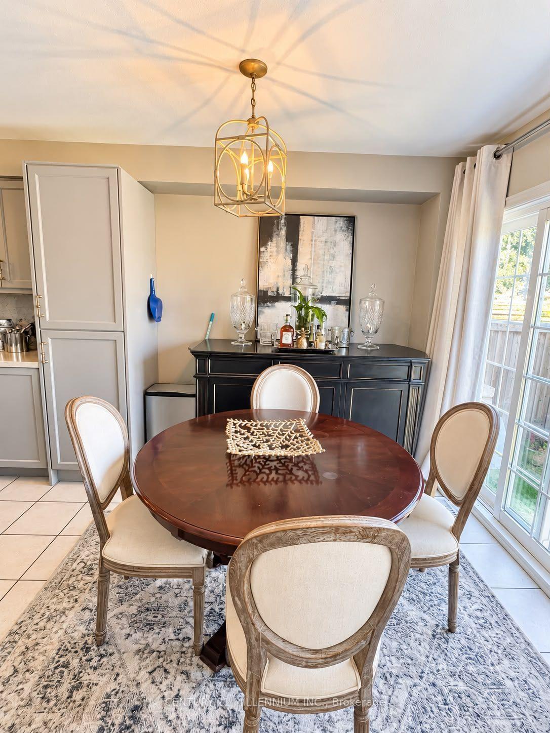 Photo 7 of 14 Beachville Circle, Brampton, Credit Valley — HOMEH
