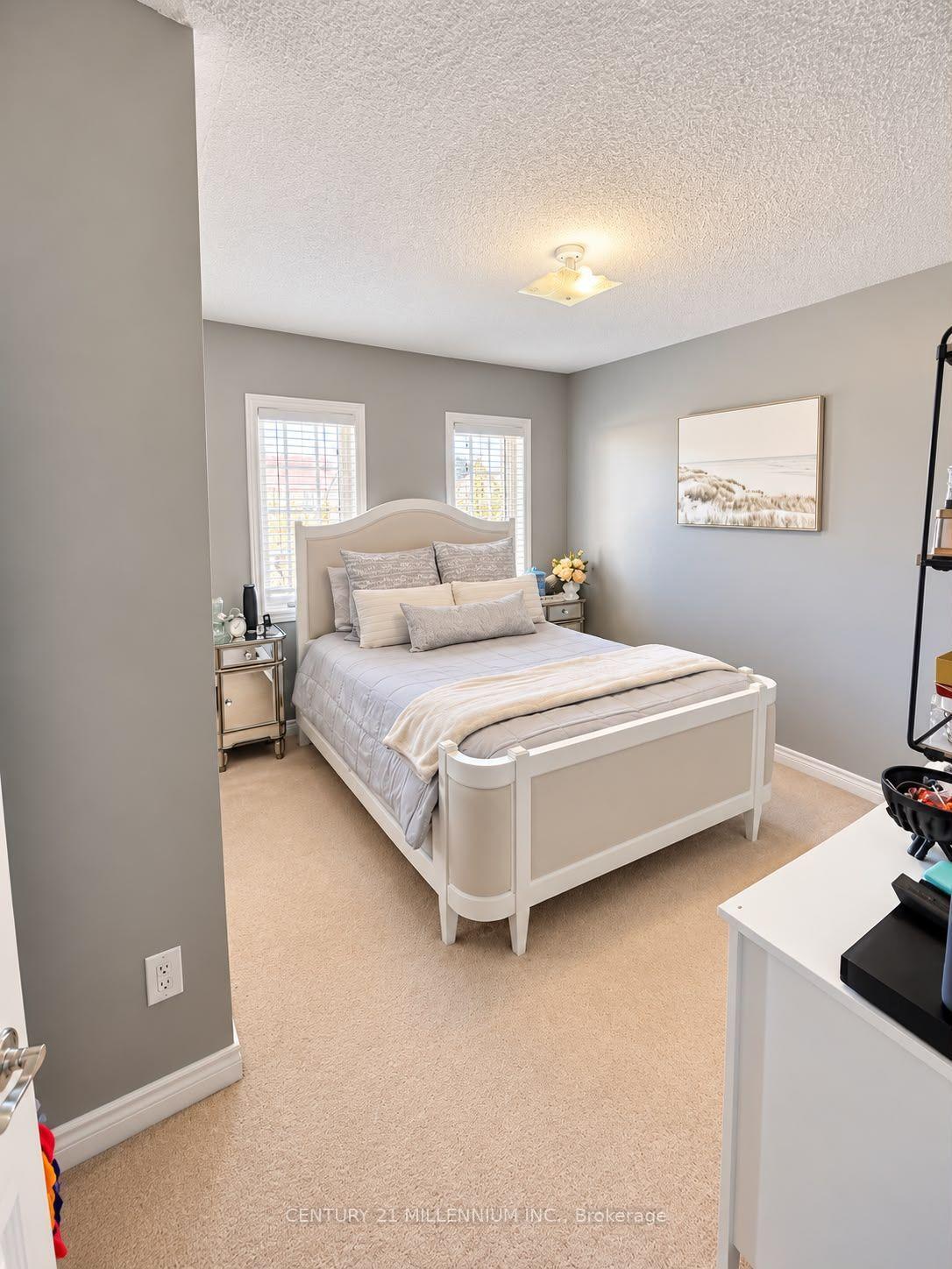 Photo 21 of 14 Beachville Circle, Brampton, Credit Valley — HOMEH