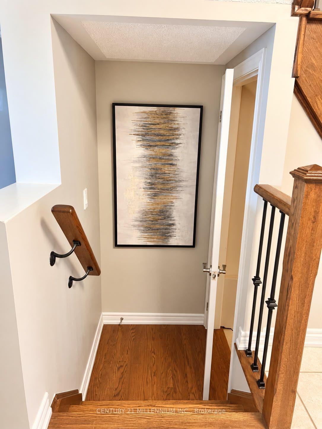 Photo 32 of 14 Beachville Circle, Brampton, Credit Valley — HOMEH