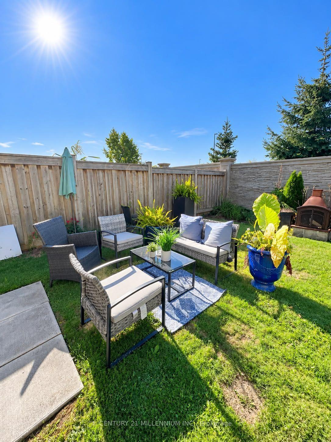 Photo 37 of 14 Beachville Circle, Brampton, Credit Valley — HOMEH