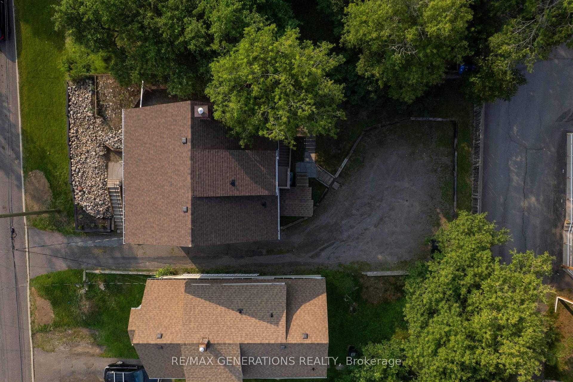 Photo 9 of 334 Pearl Street, Thunder Bay, Court / Cumberland — HOMEH