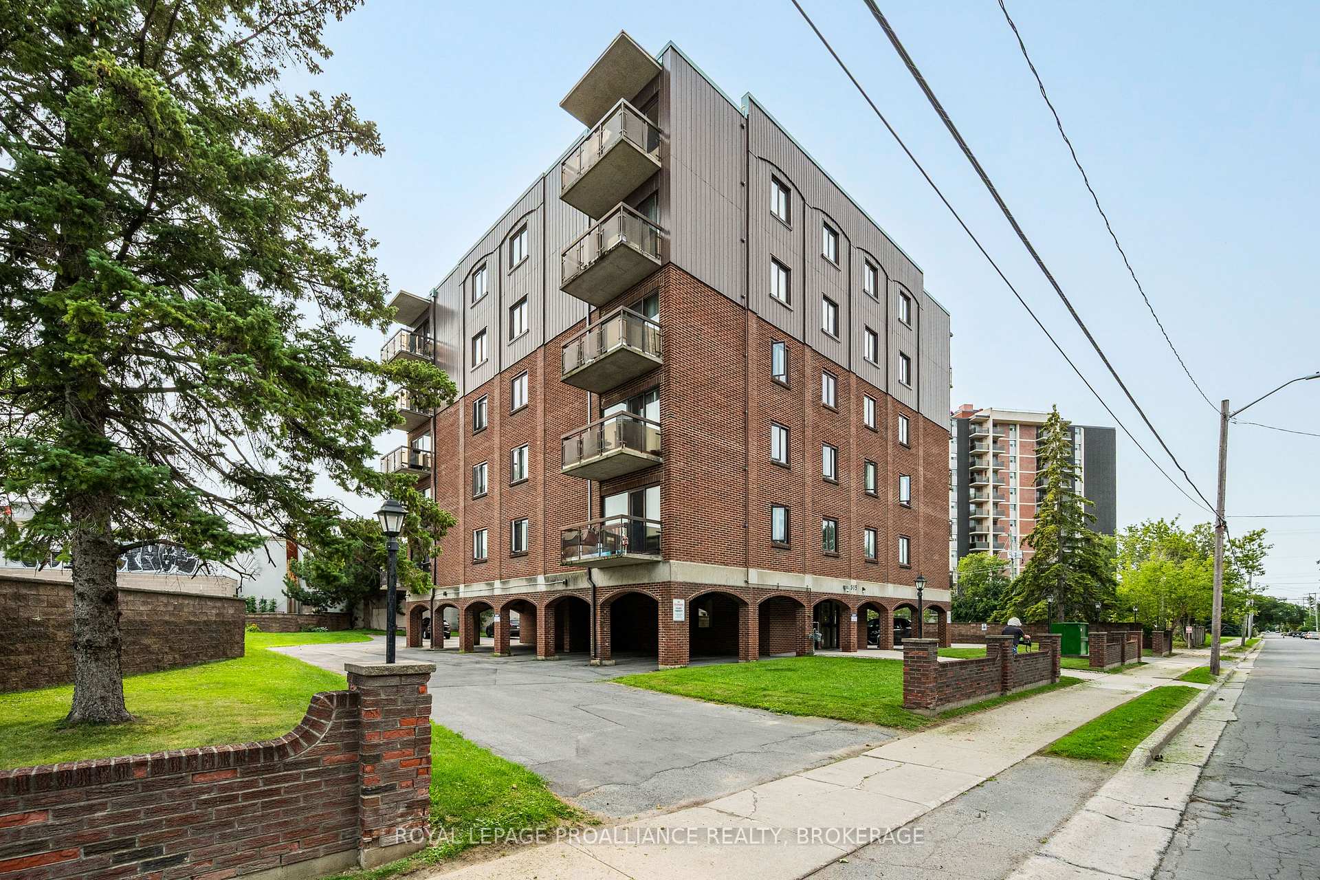 Photo 3 of Unit 201, 315 Regent Street, Kingston, Central City East — HOMEH