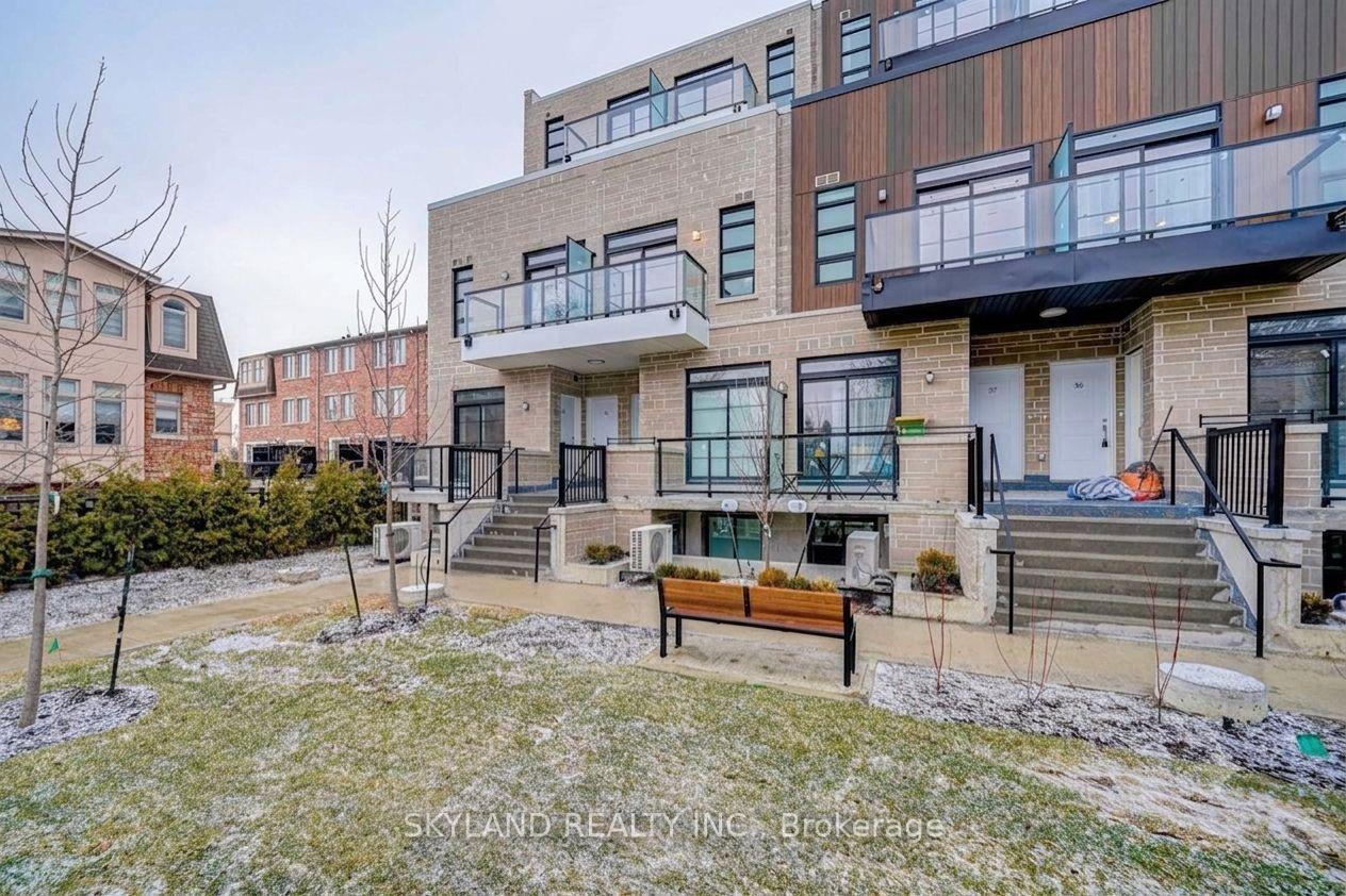 Front of Unit 40, 57 Finch Avenue W