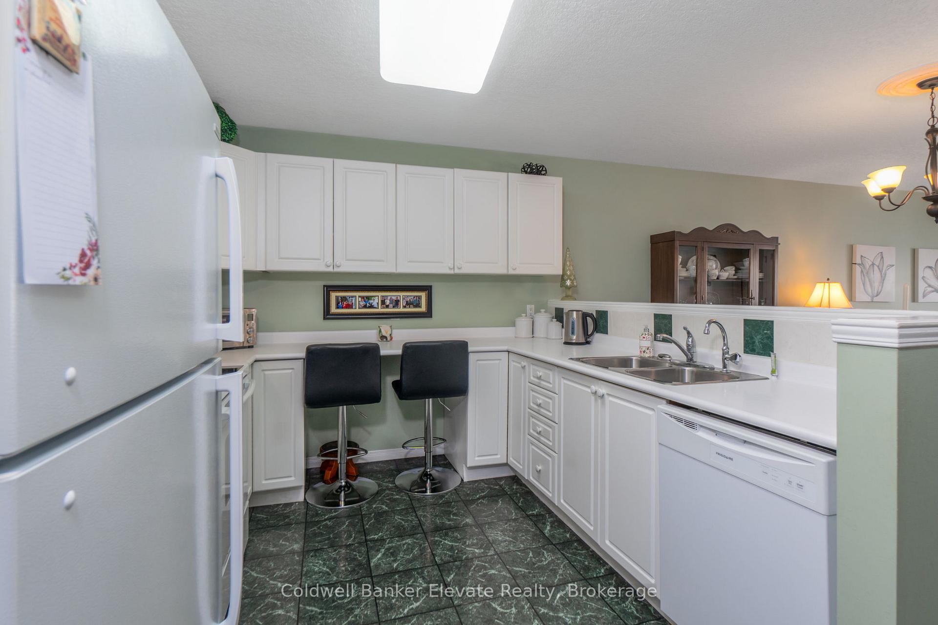 Photo 7 of Unit 36, 2705 Kingsway Drive, Kitchener, Vanier - Kitchener — HOMEH